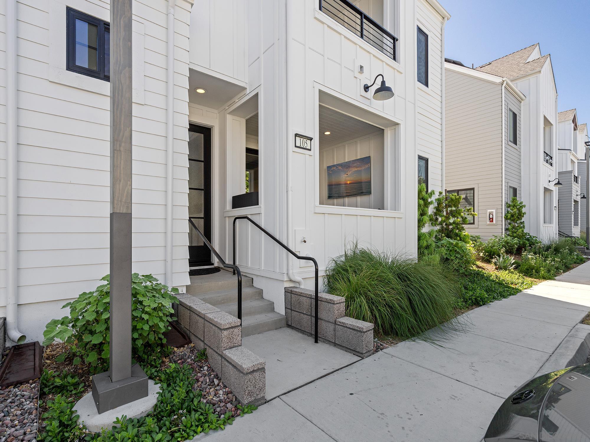 1402 Anacona Pl 105 — photo