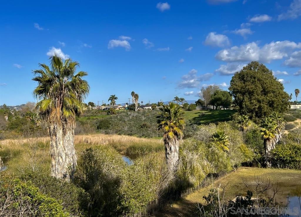 526 Calle Montecito 140 — photo