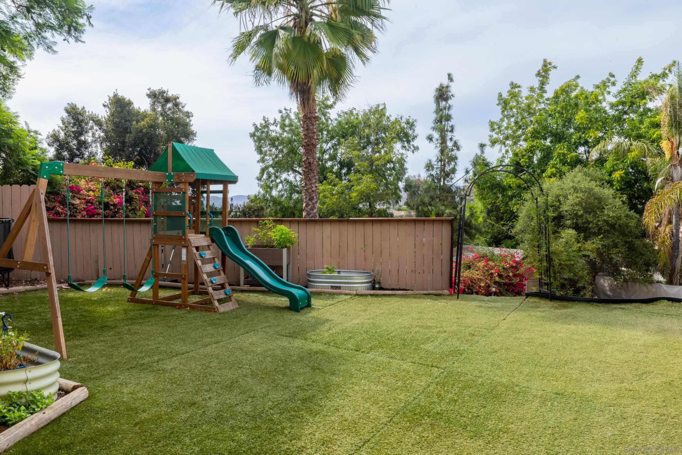 12312 Sunbrite Ln — photo