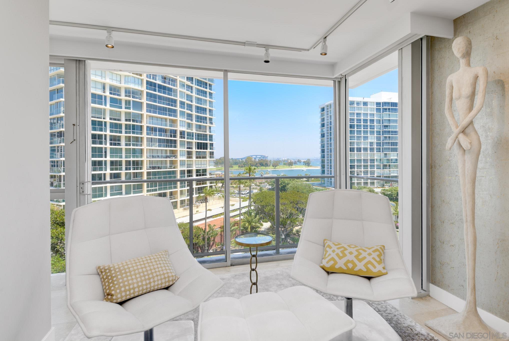 1760 Avenida Del Mundo Unit 510 — photo
