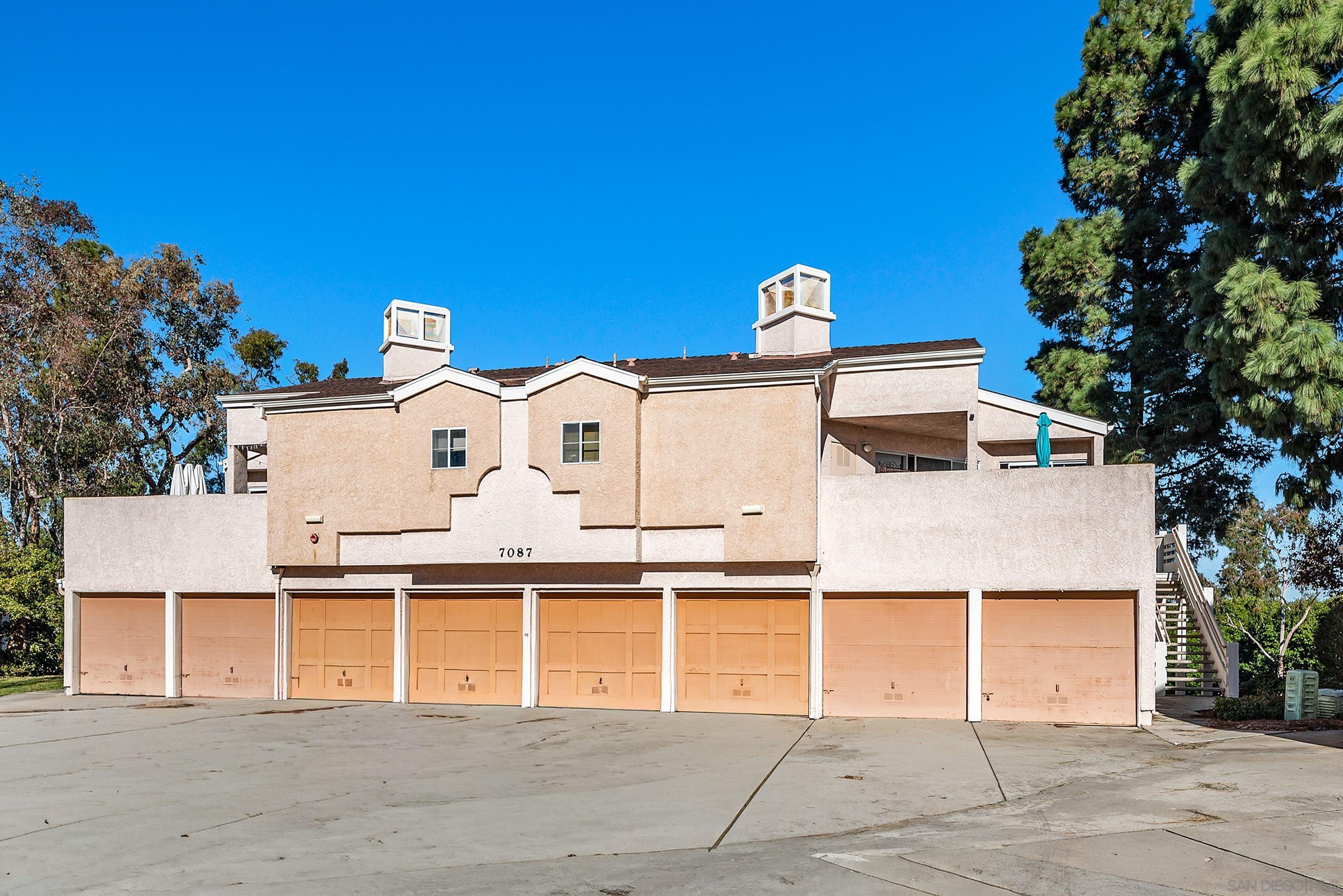 7087 Camino Revueltos 302 — photo