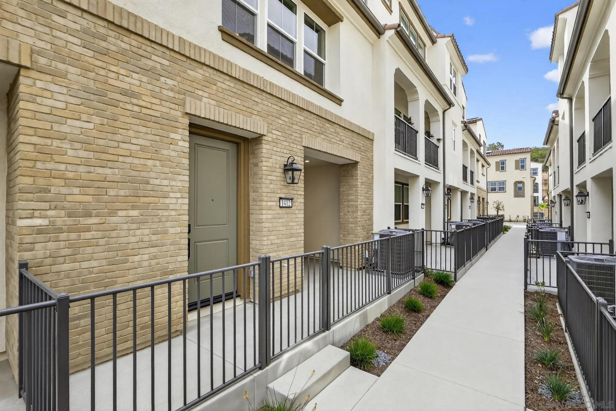 2903 Faye Dr — photo