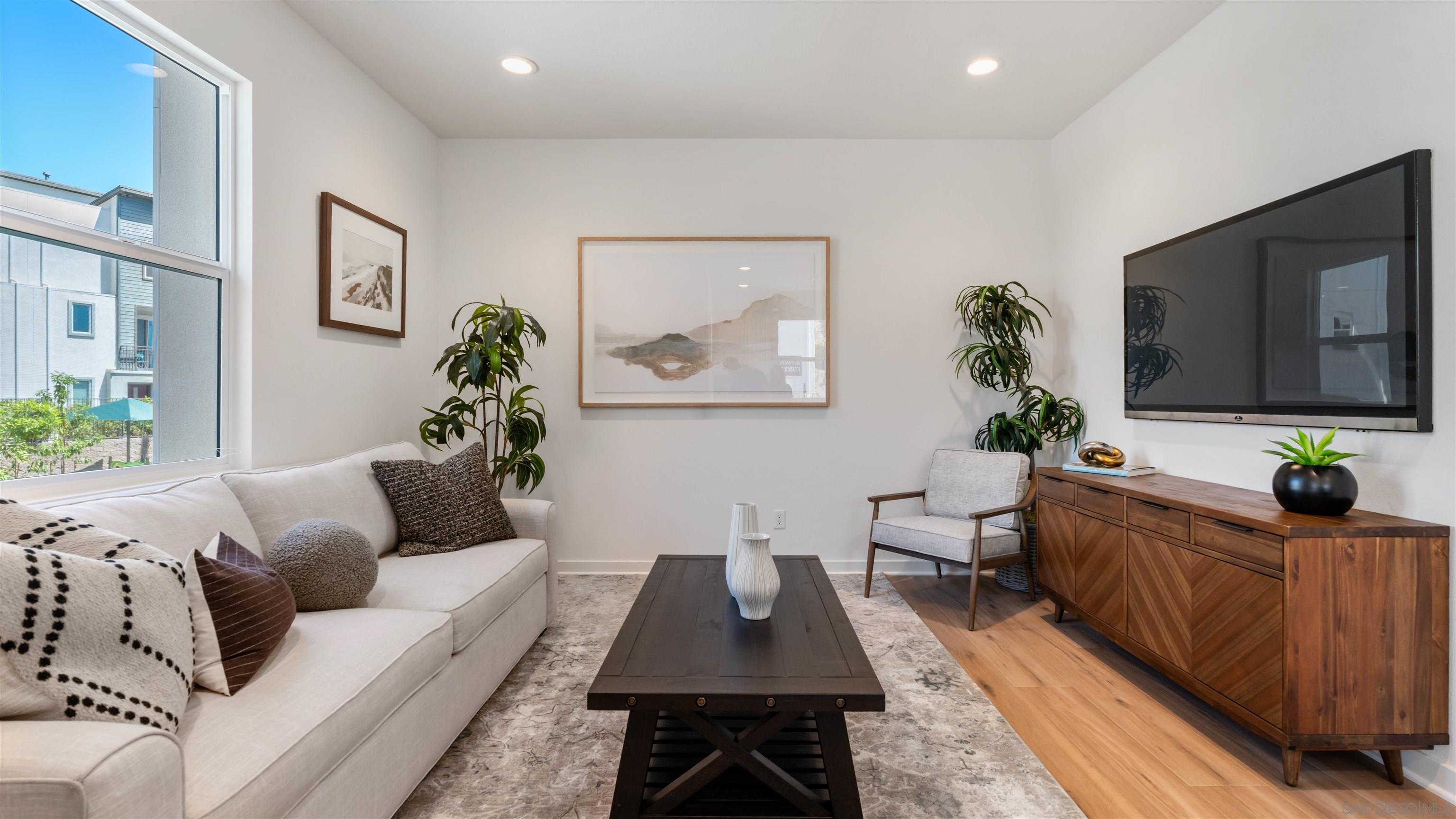 329 Ocotillo Gl — photo
