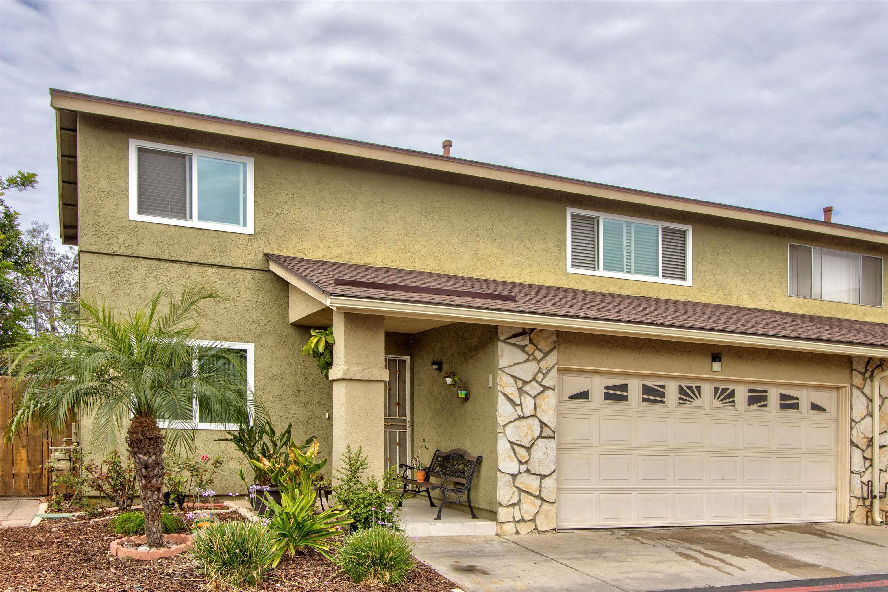 828 Hollister a — photo