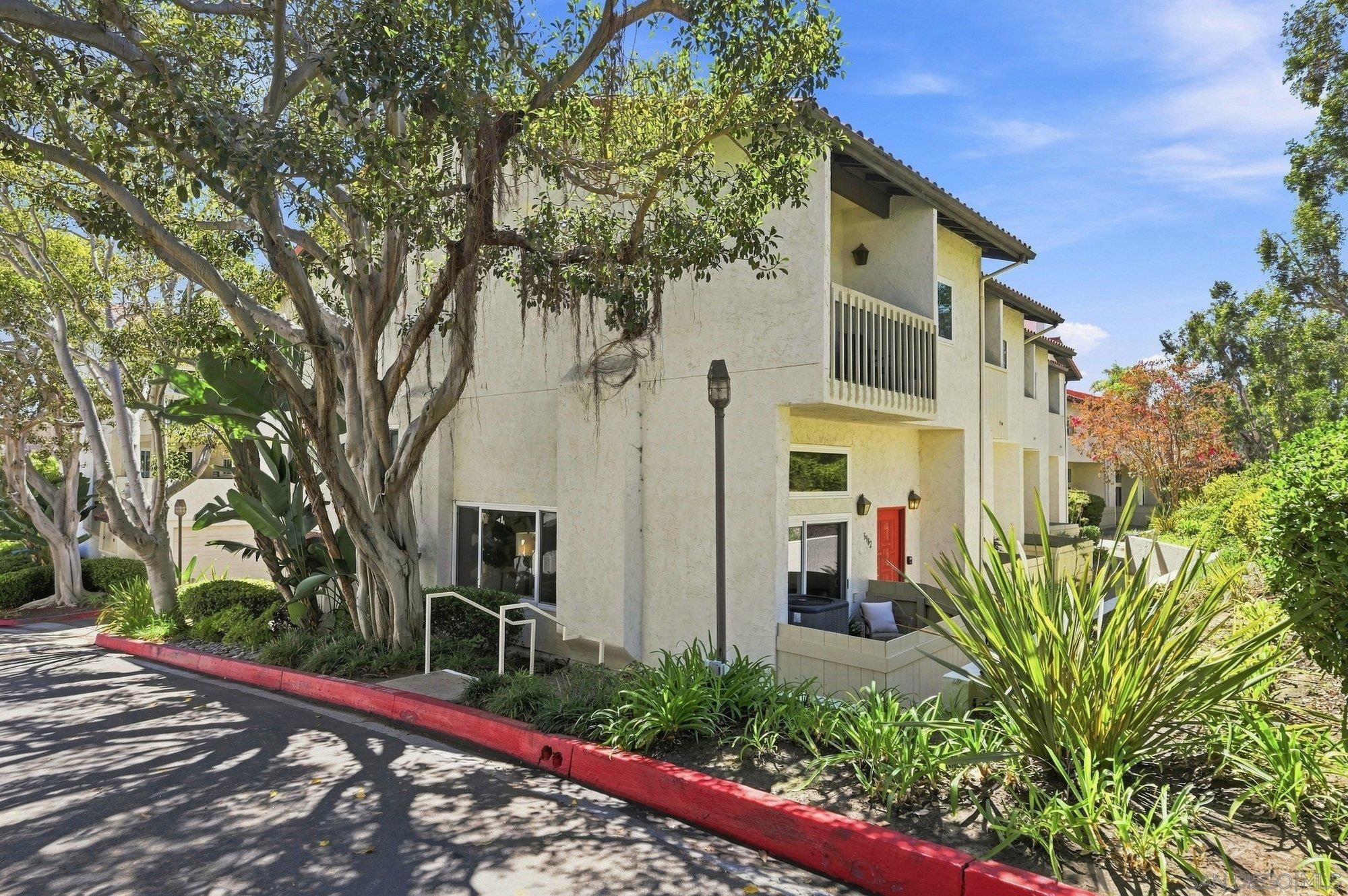 3982 La Jolla Village Dr — photo