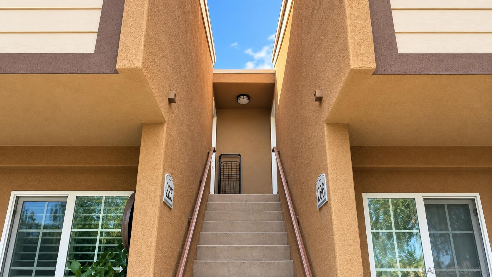 5252 Balboa Arms Dr 286 — photo
