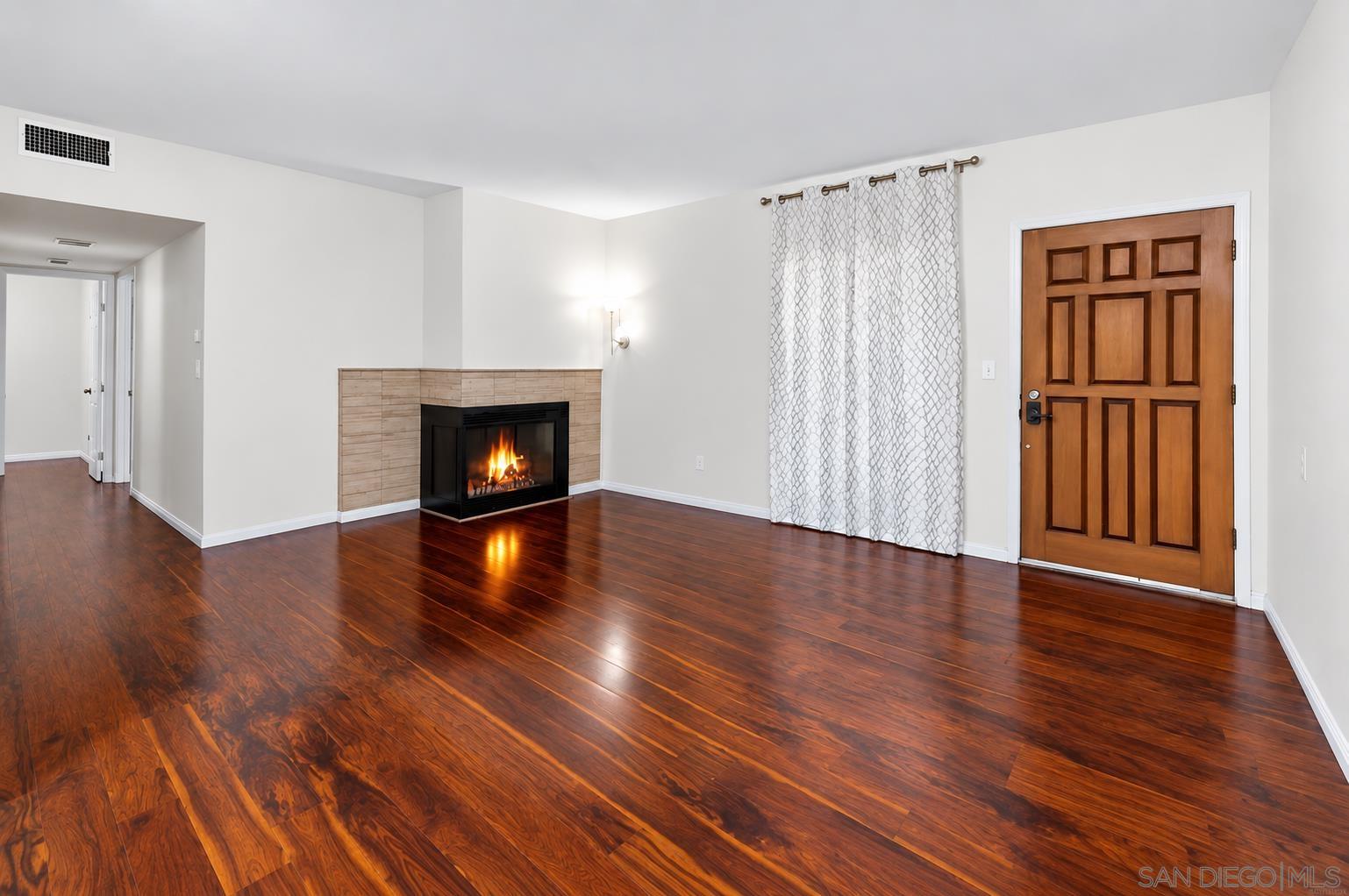 4550 Glacier 7 — photo