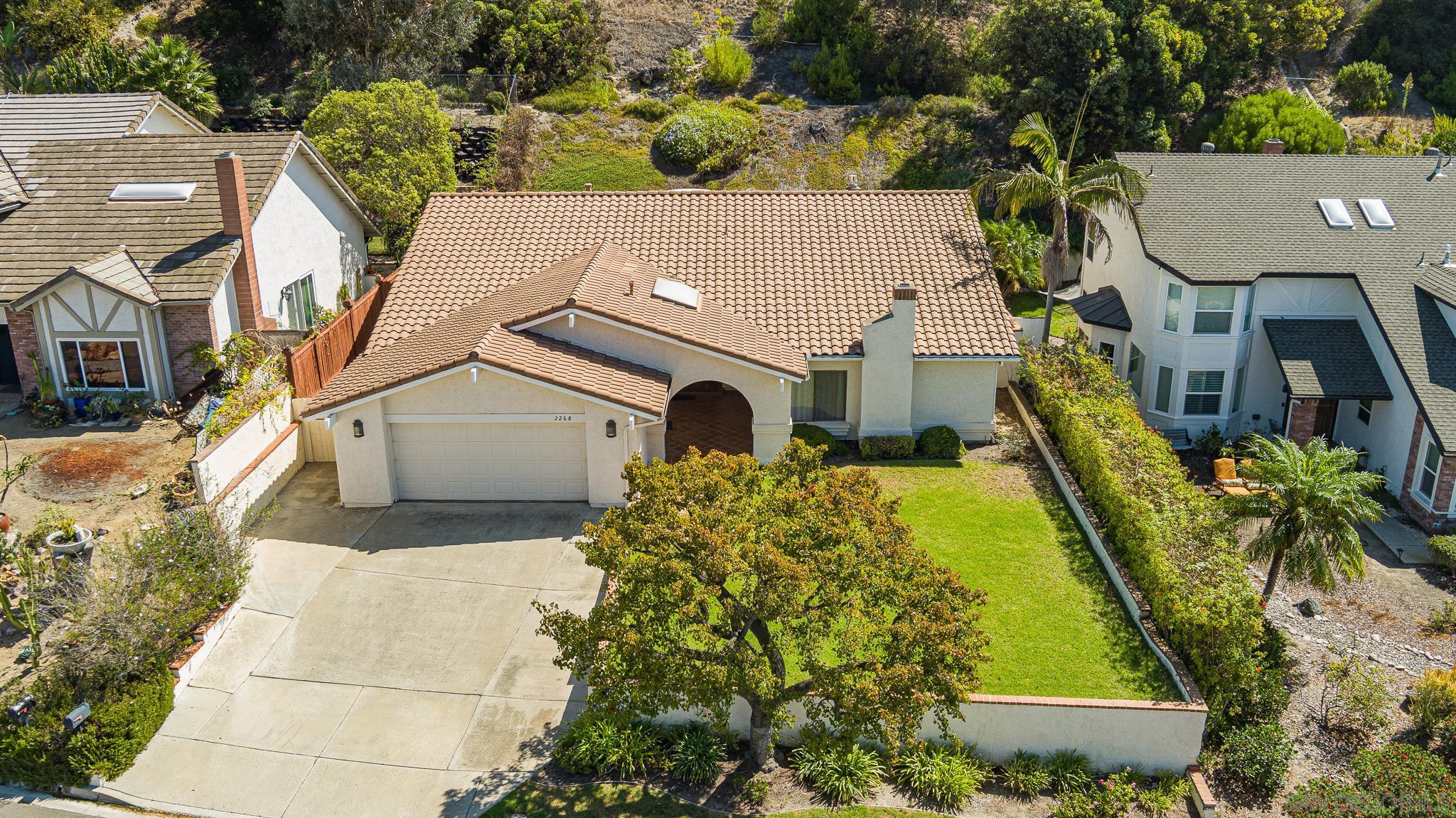 2268 Valley Rd — photo