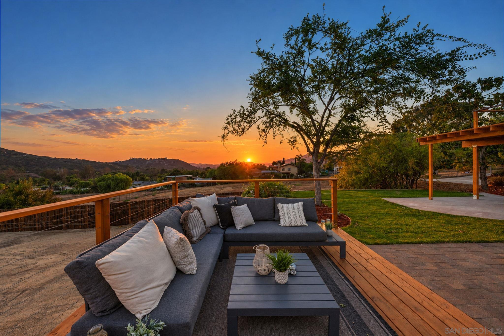 14475 Pebble Canyon Dr — photo