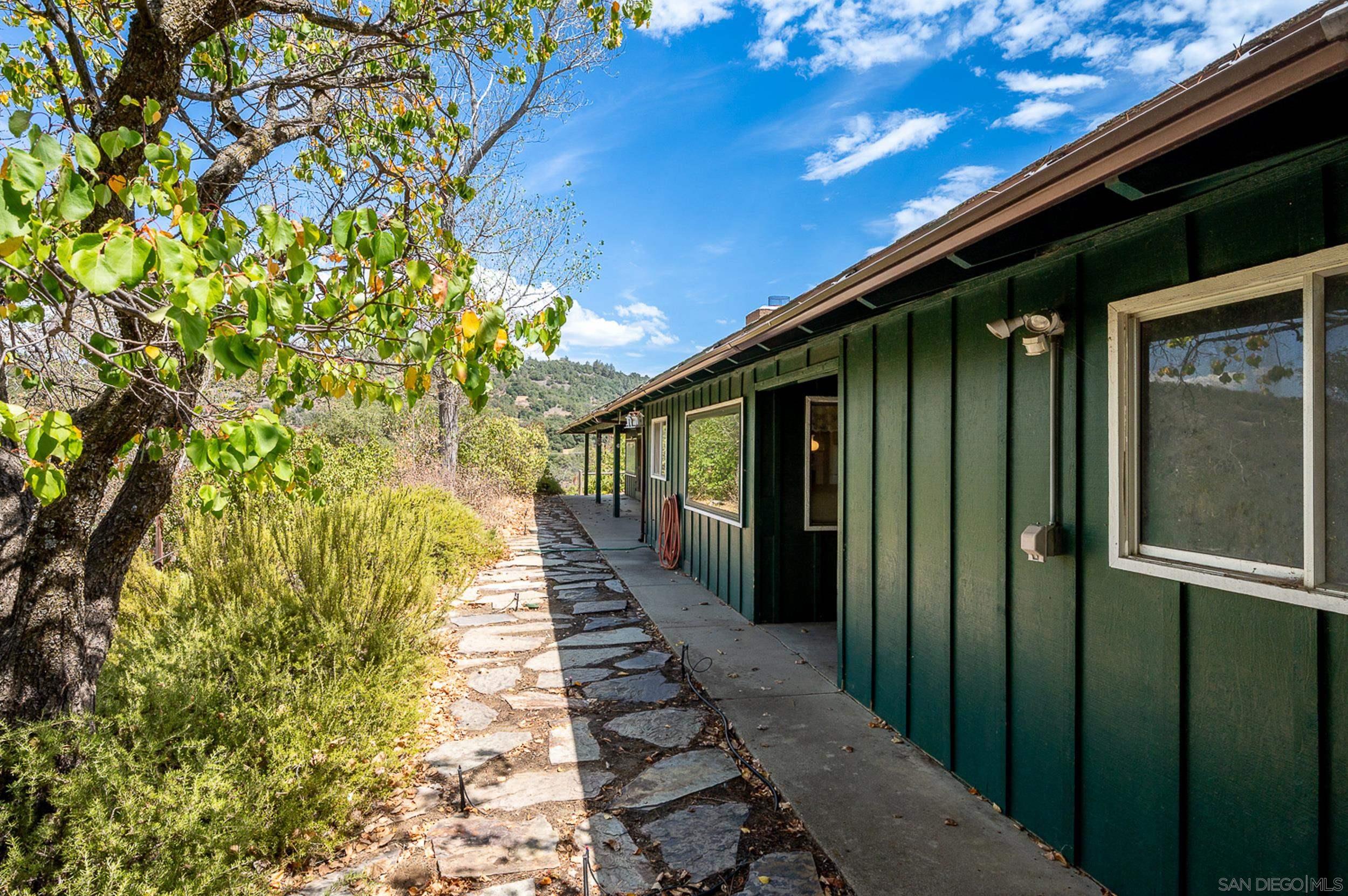 3525 Deer Lake Park Rd — photo