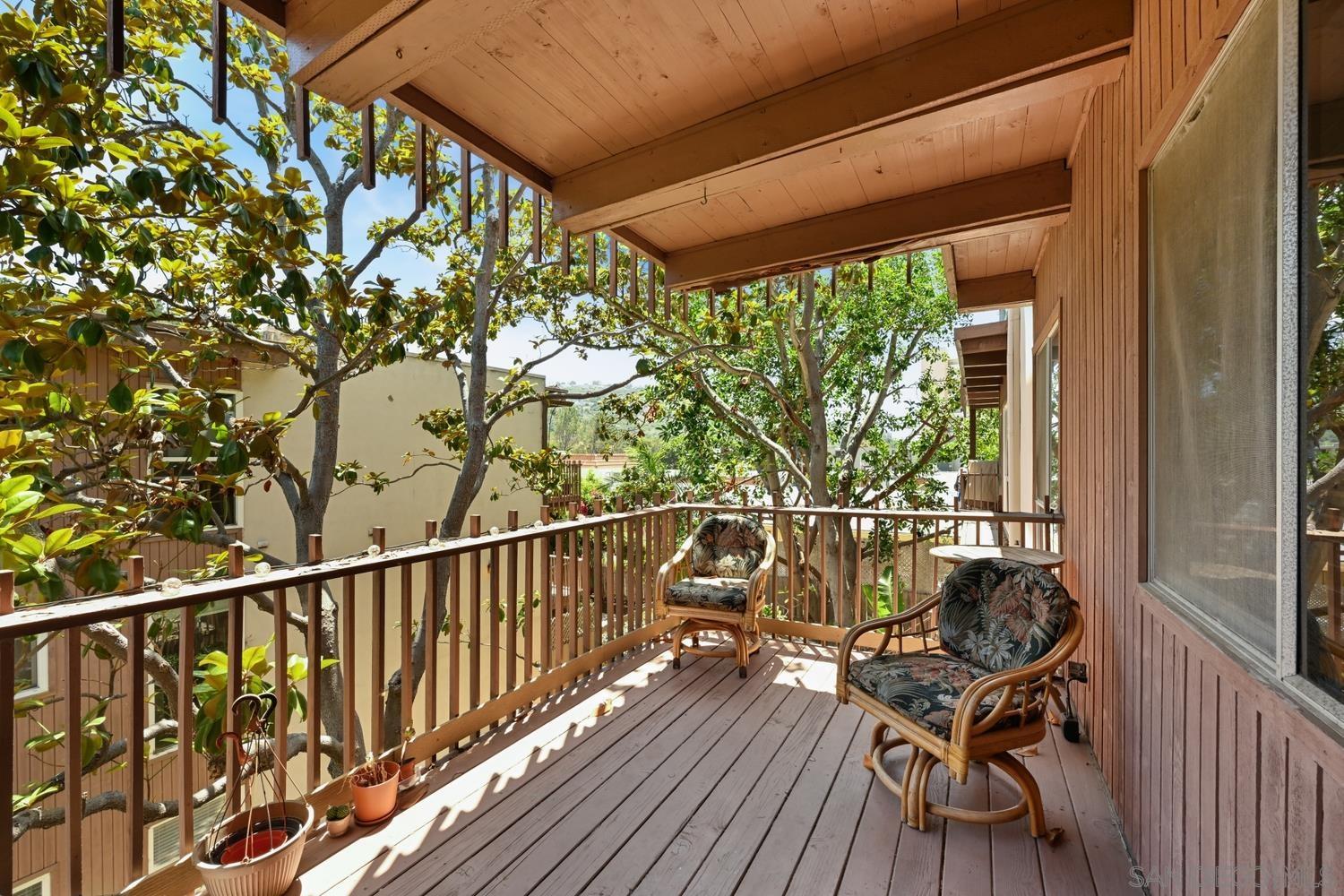 2610 Torrey Pines Rd C22 — photo