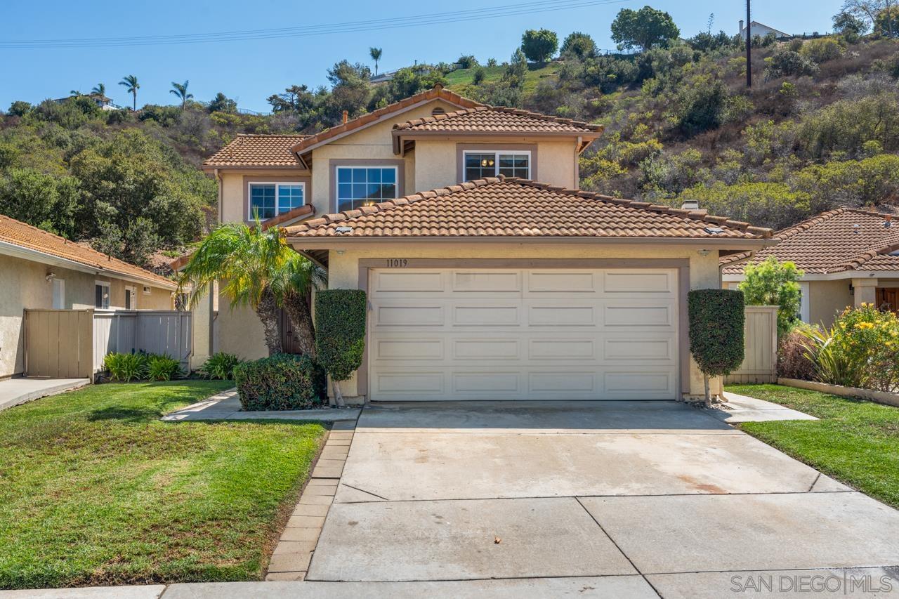 11019 Avenida De Los Lobos — photo