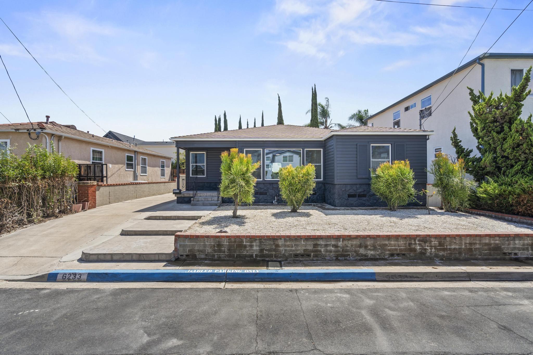6233 Stewart — photo