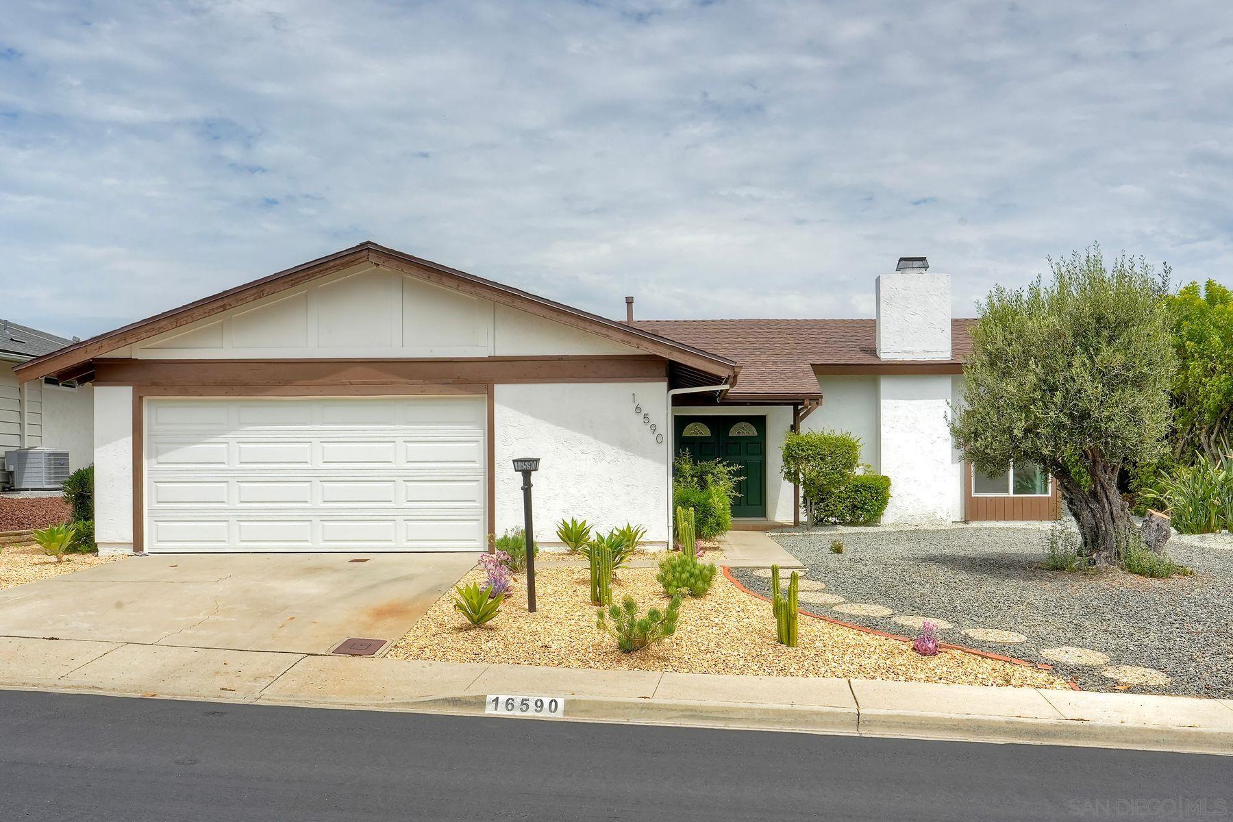 16590 Casero — photo