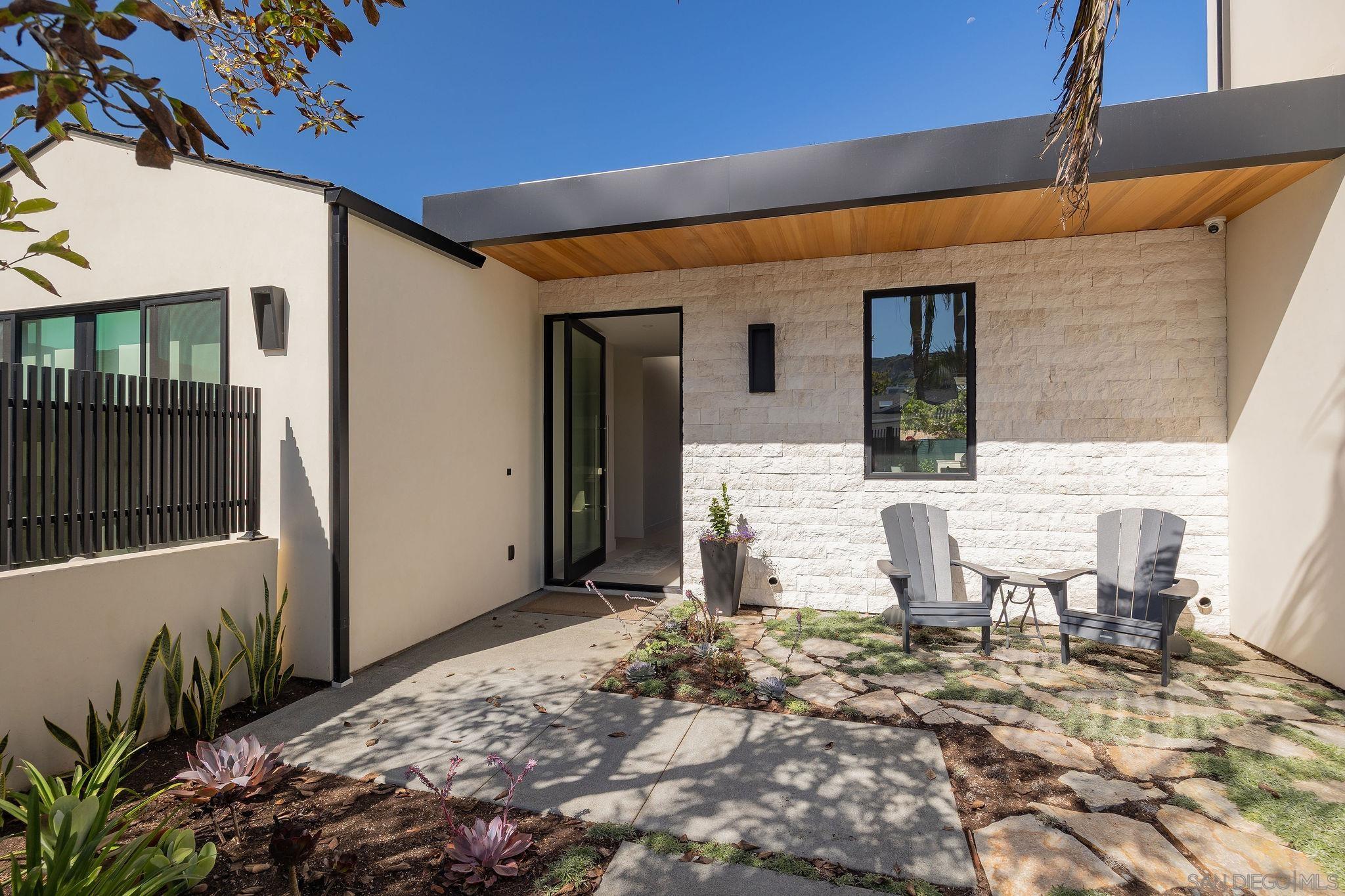 8166 Paseo Del Ocaso — photo