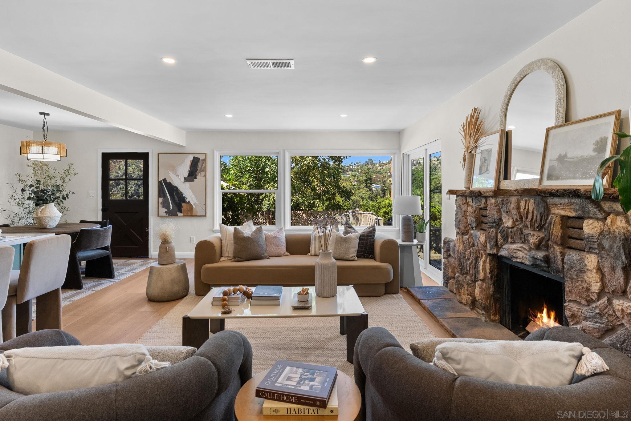 10765 Lupin — photo