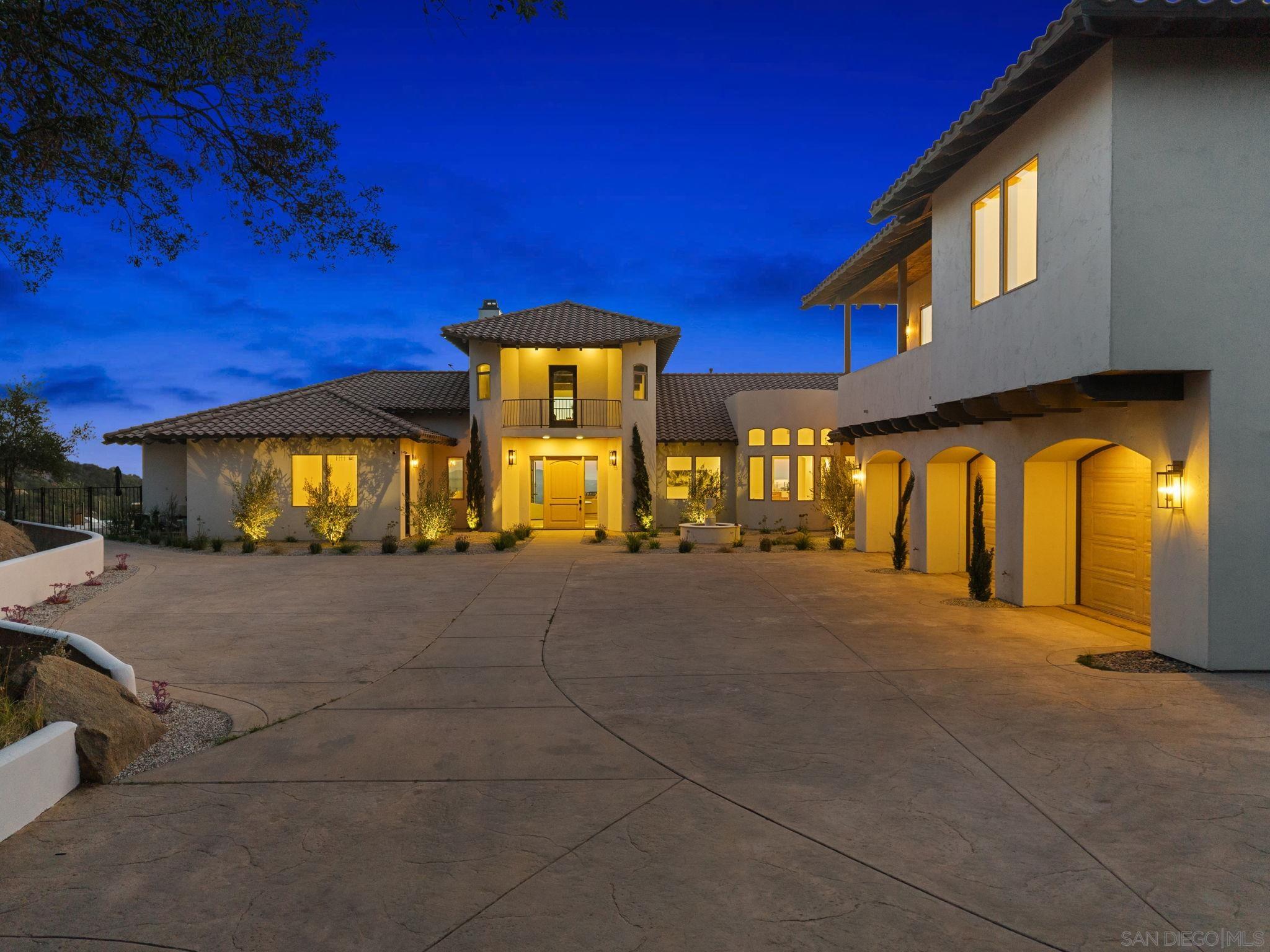 15711 Salida Del Sol — photo