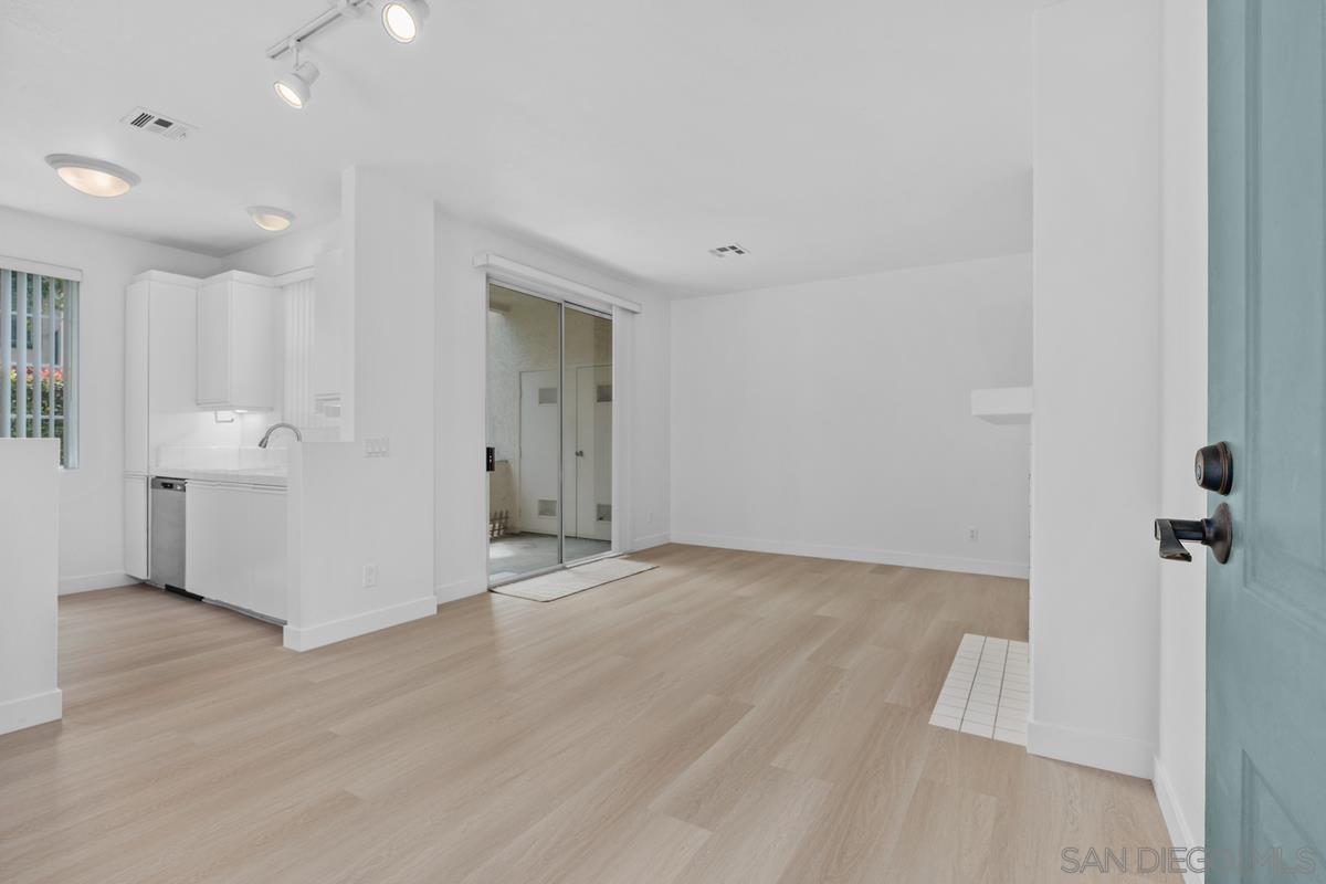 10921 Sabre Hill Dr 375 — photo