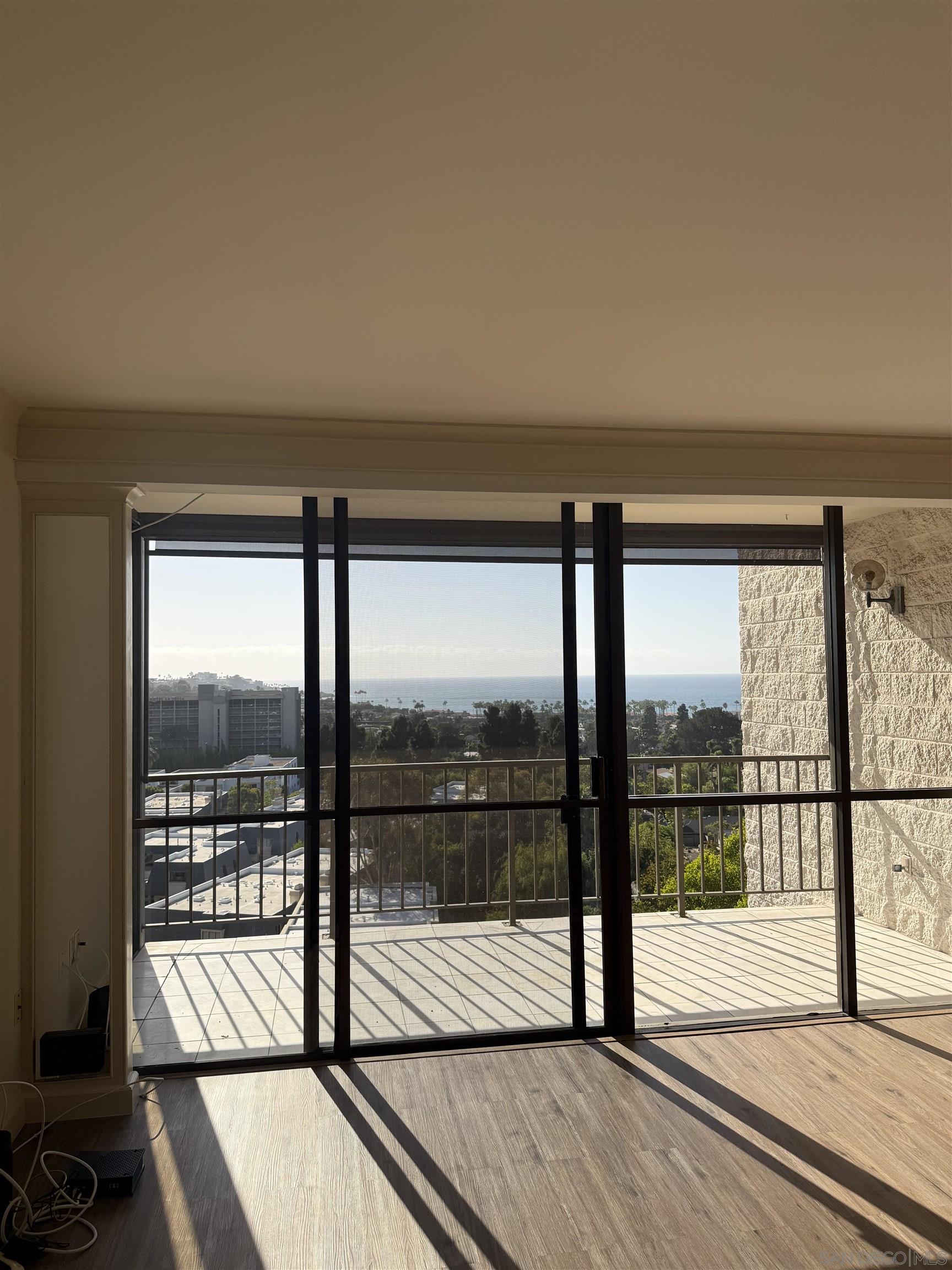 2500 Torrey Pines Rd 803 — photo