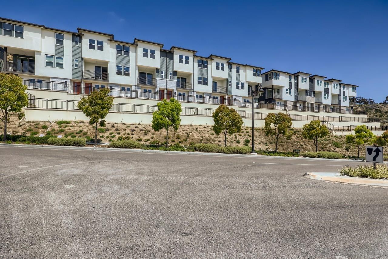 3051 Marquee Way — photo
