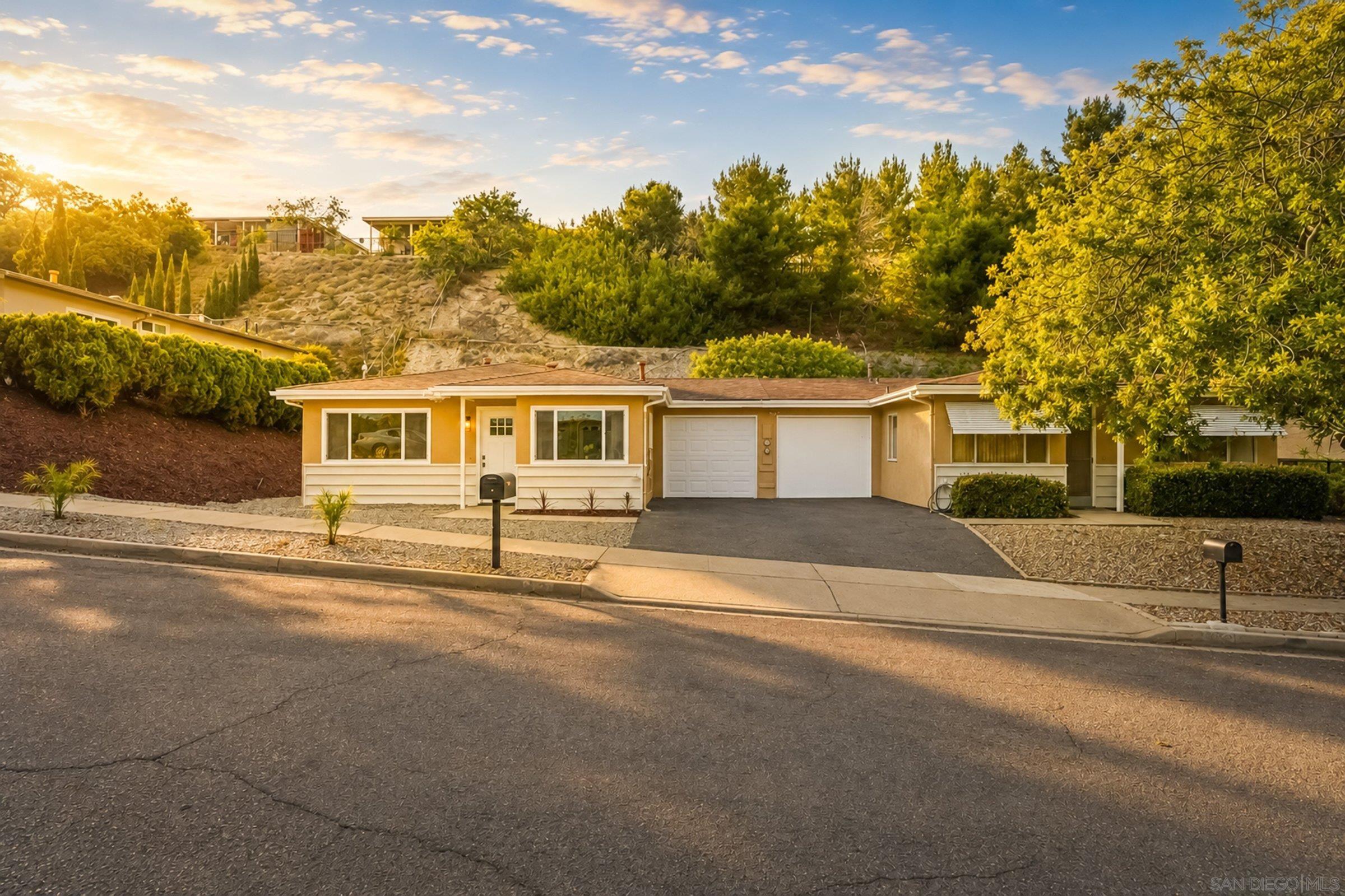 3746 Gail Dr — photo