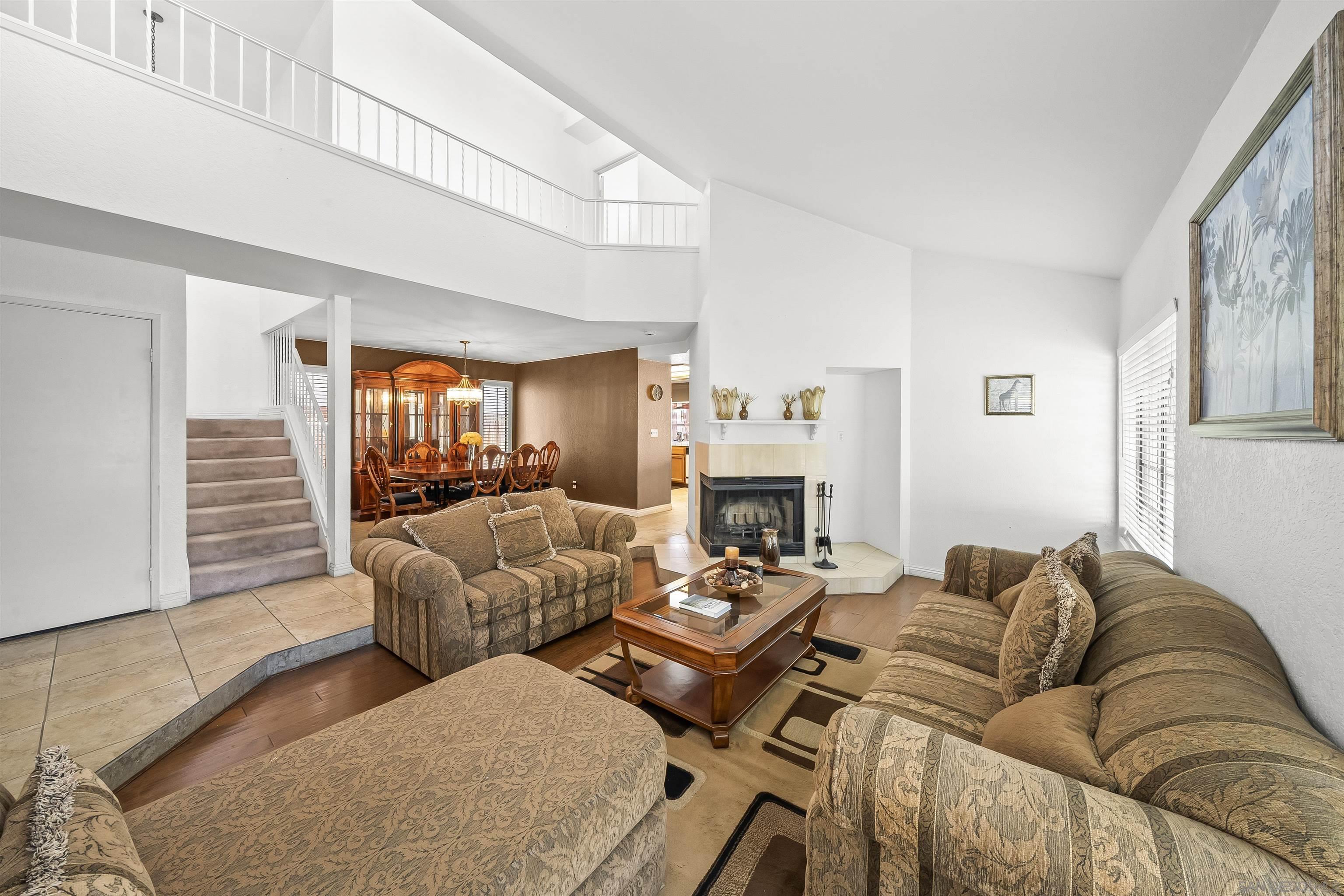 10003 Vallata Ct — photo