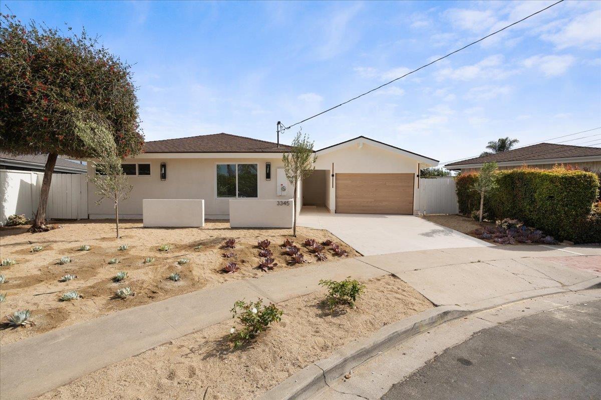3345 Stadium Ct — photo
