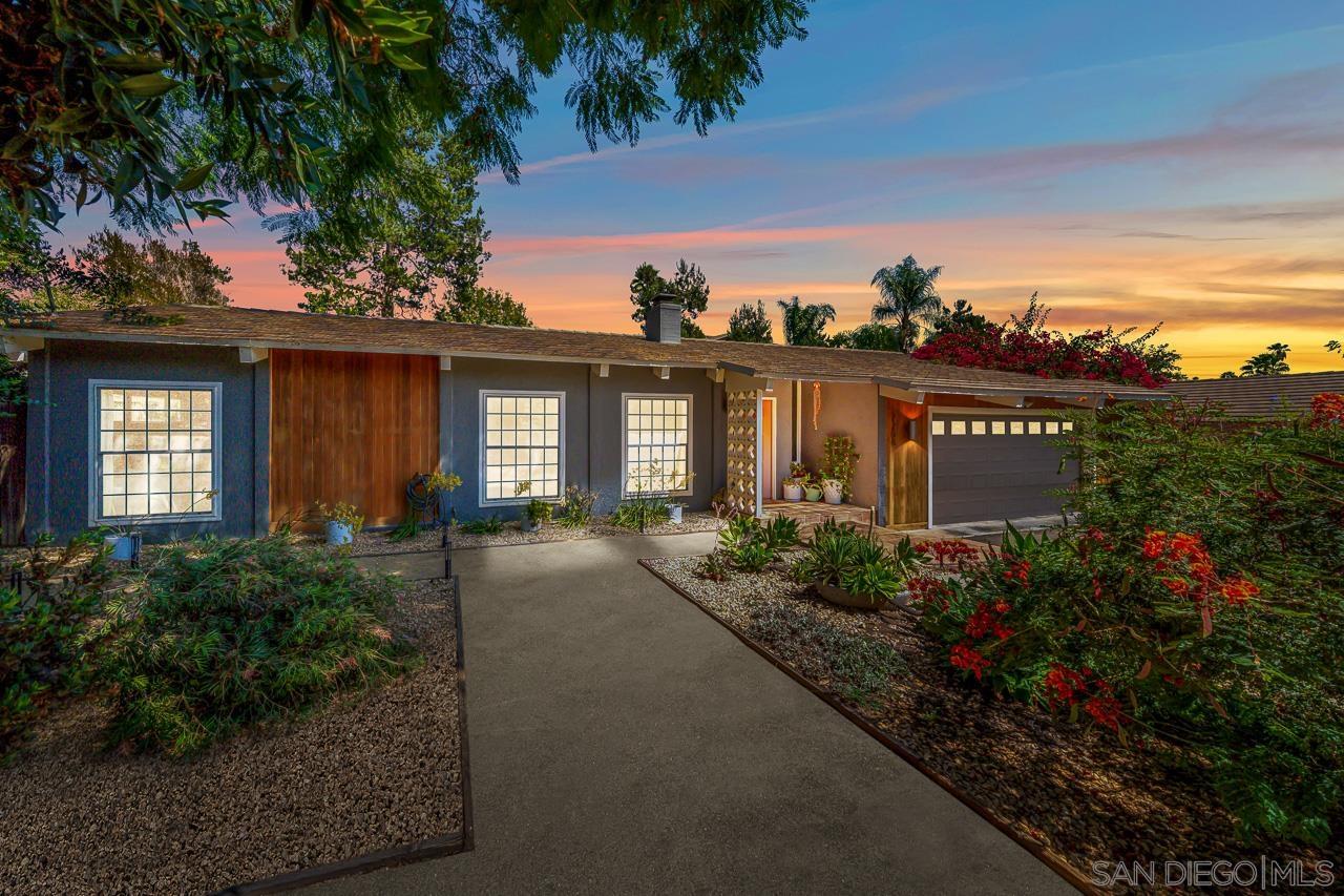 2208 Sunset Dr — photo