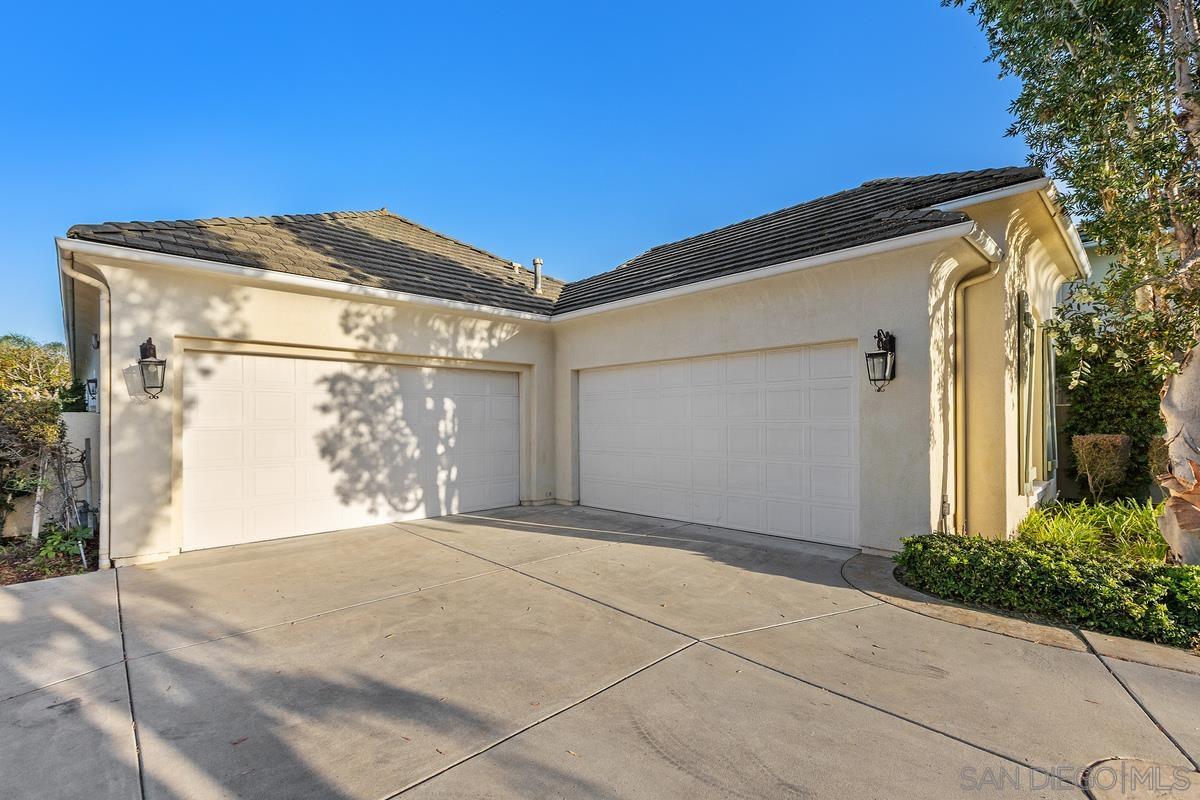 9659 Lario Ln — photo