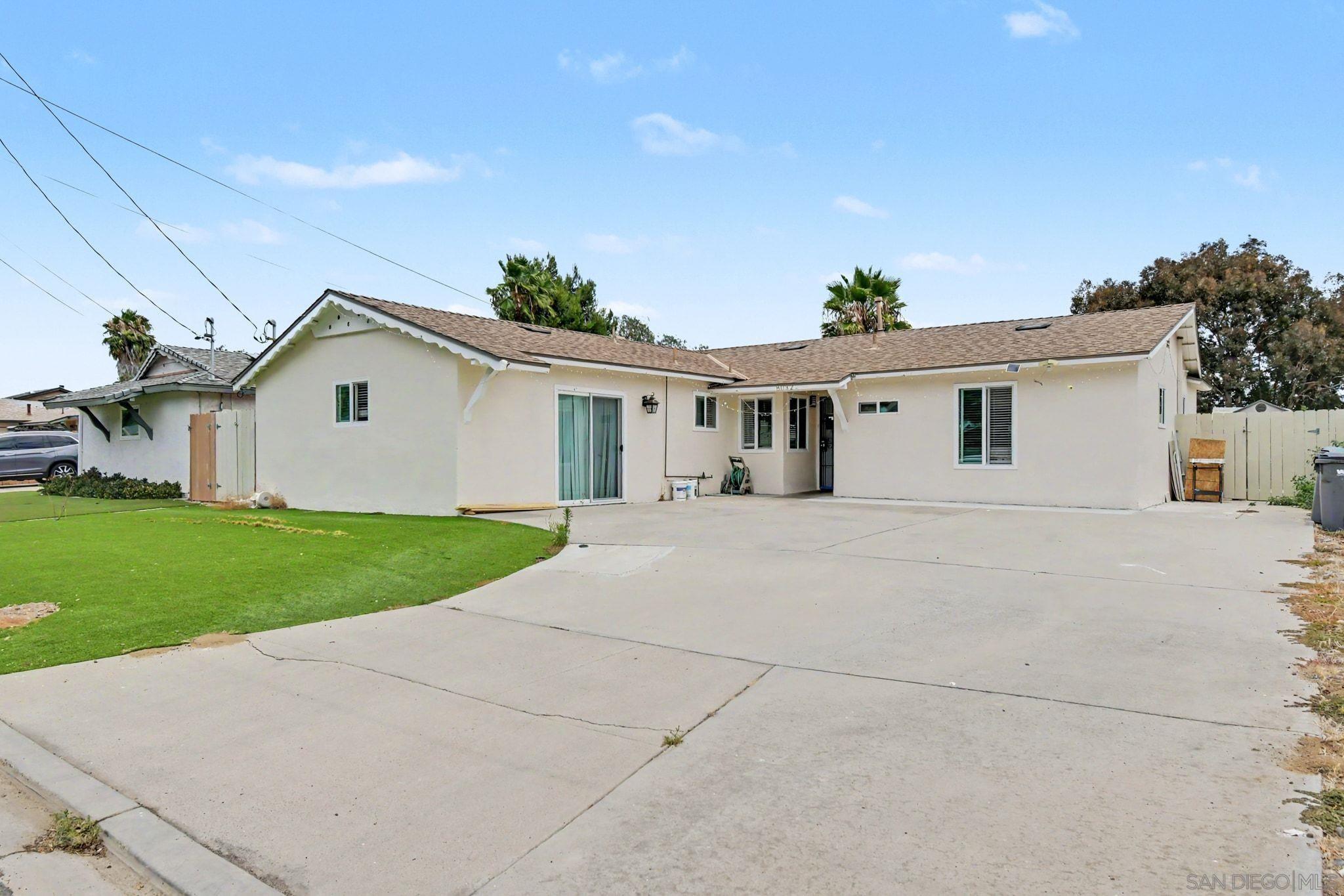 8032 poplin Dr, Santee, CA 92071 — photo 2
