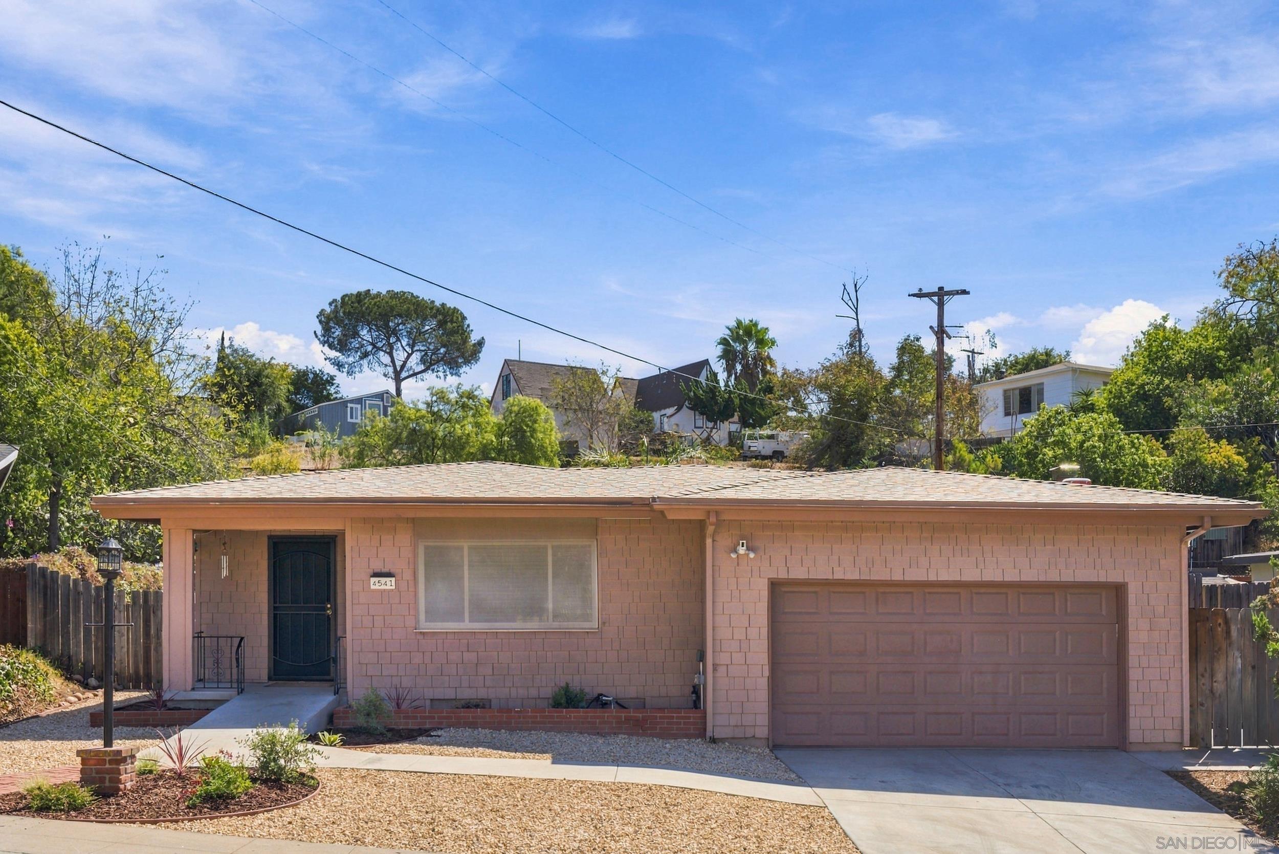 4541 Patria — photo