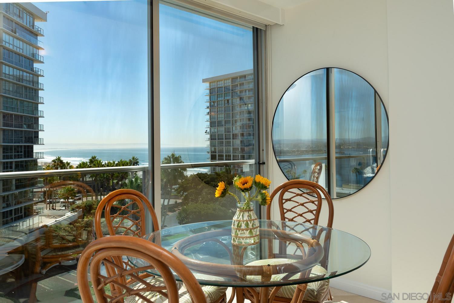 1810 Avenida Del Mundo 601 — photo