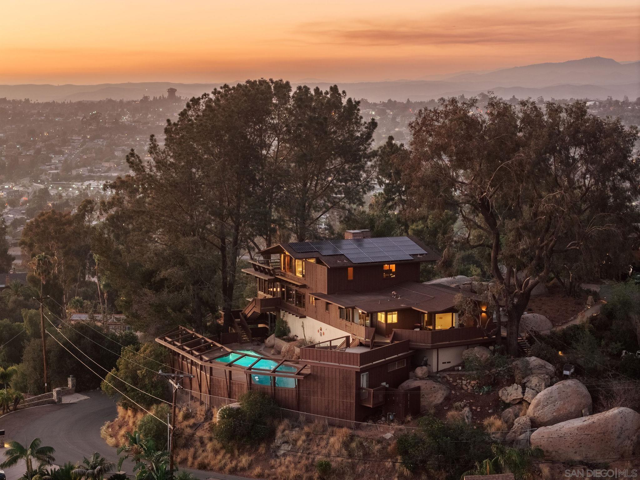 9450 Sunset Dr — photo