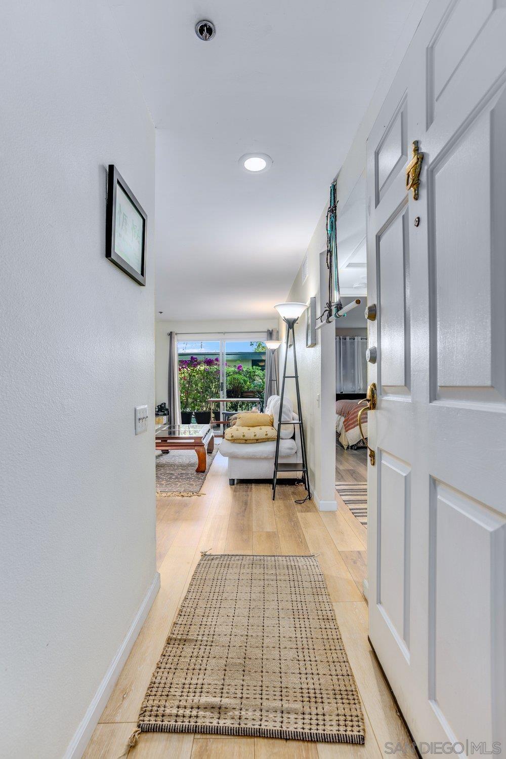 1616 Circa Del Lago C#108 — photo