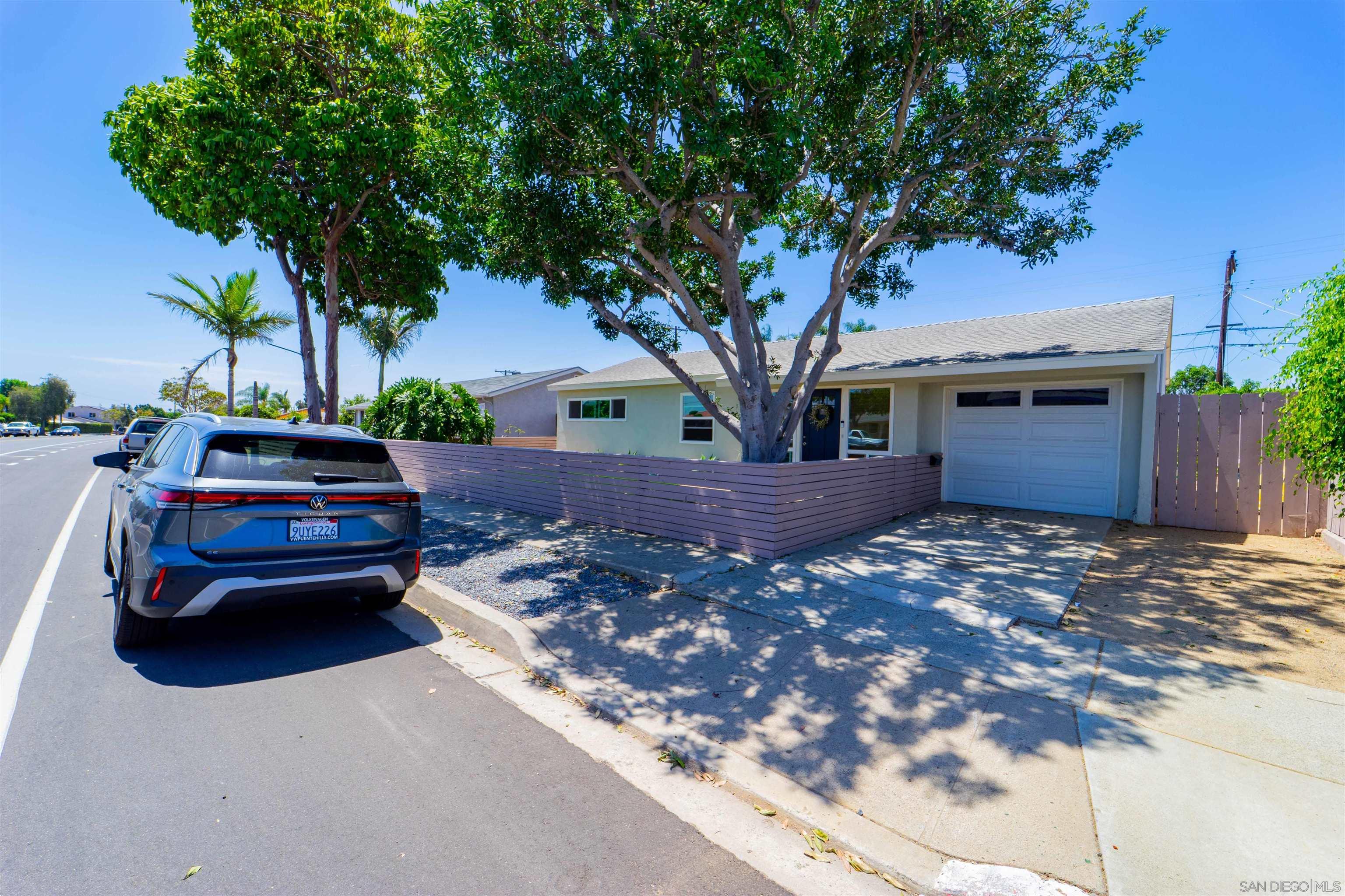 4190 Clairemont Dr — photo