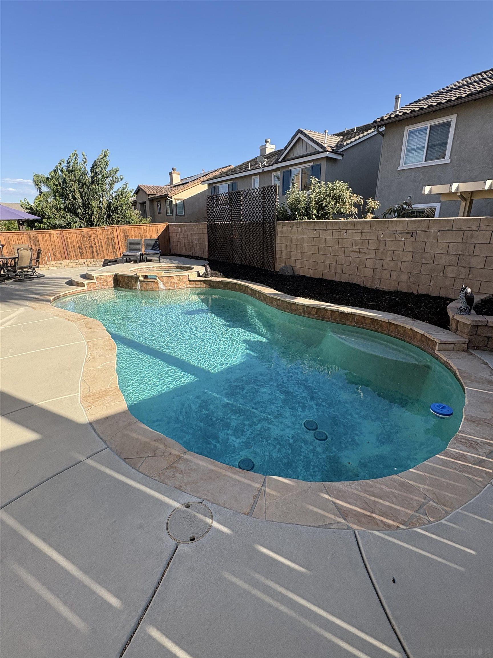 28361 Adrienne St — photo