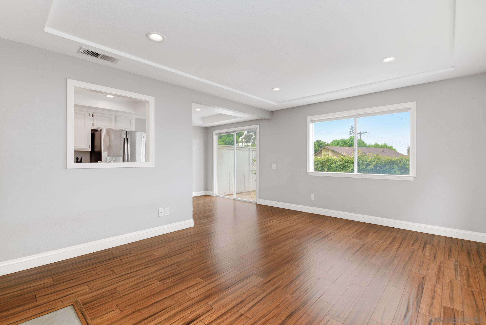 418 Summer View Cir — photo