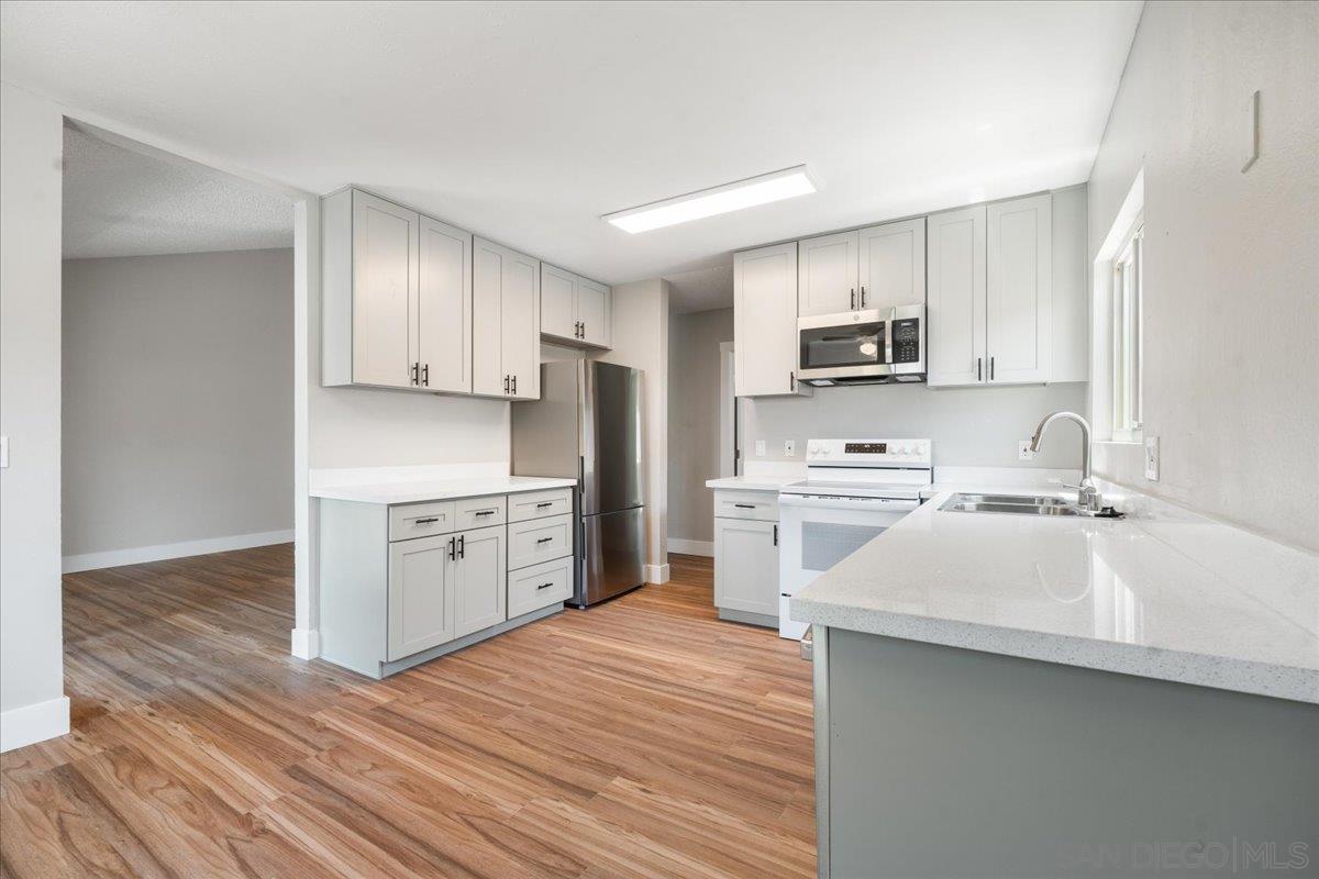 5473 Adobe Falls Rd Unit 9 — photo