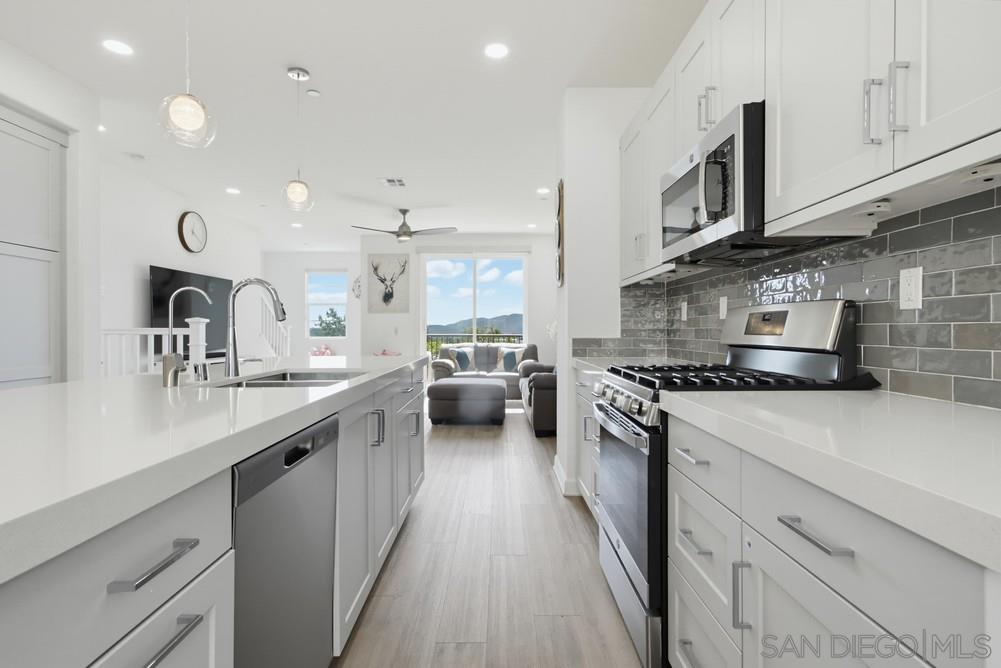 1222 Sunrise Vw Unit 105 — photo
