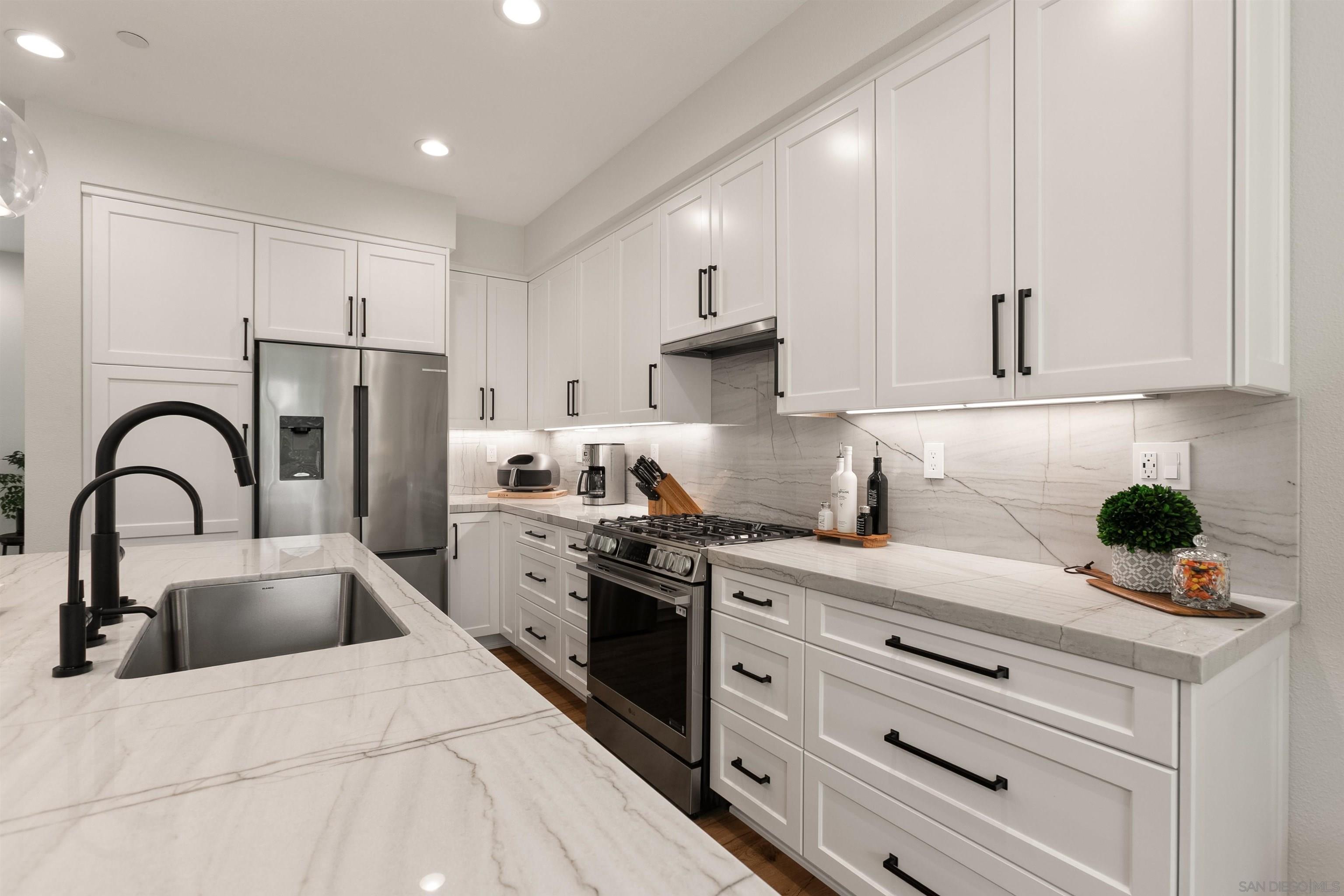 6050 Colt Pl Unit 103 — photo
