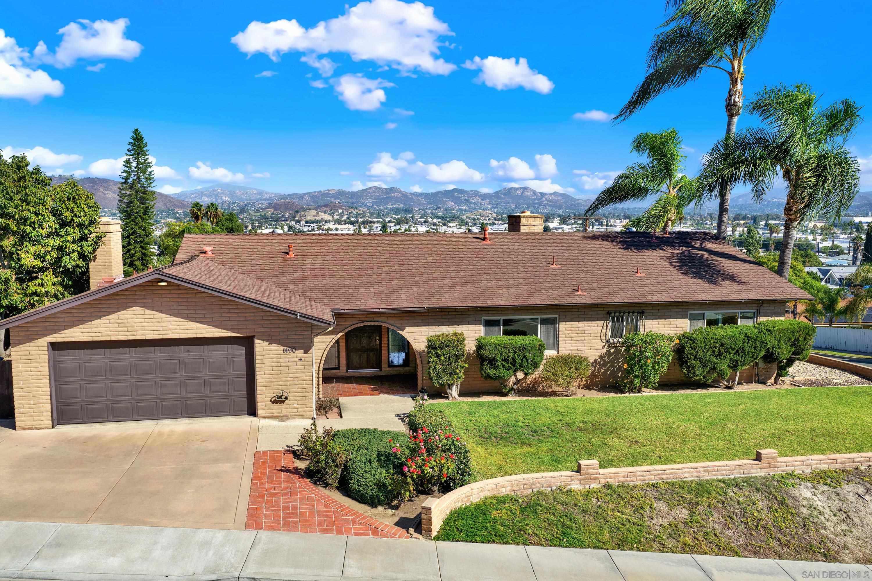 1490 Swallow Dr — photo