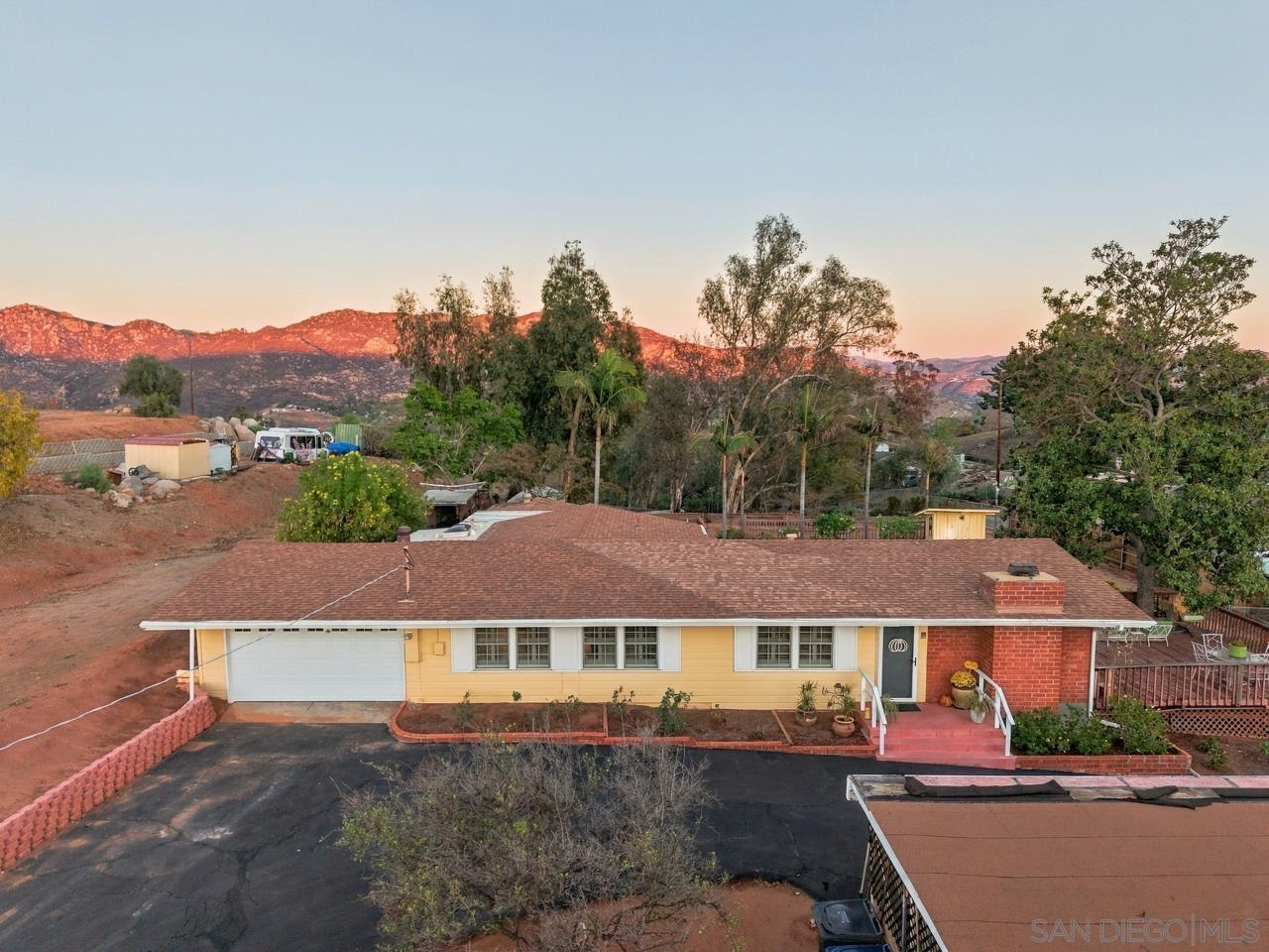 11473 Valle Vista Rd — photo