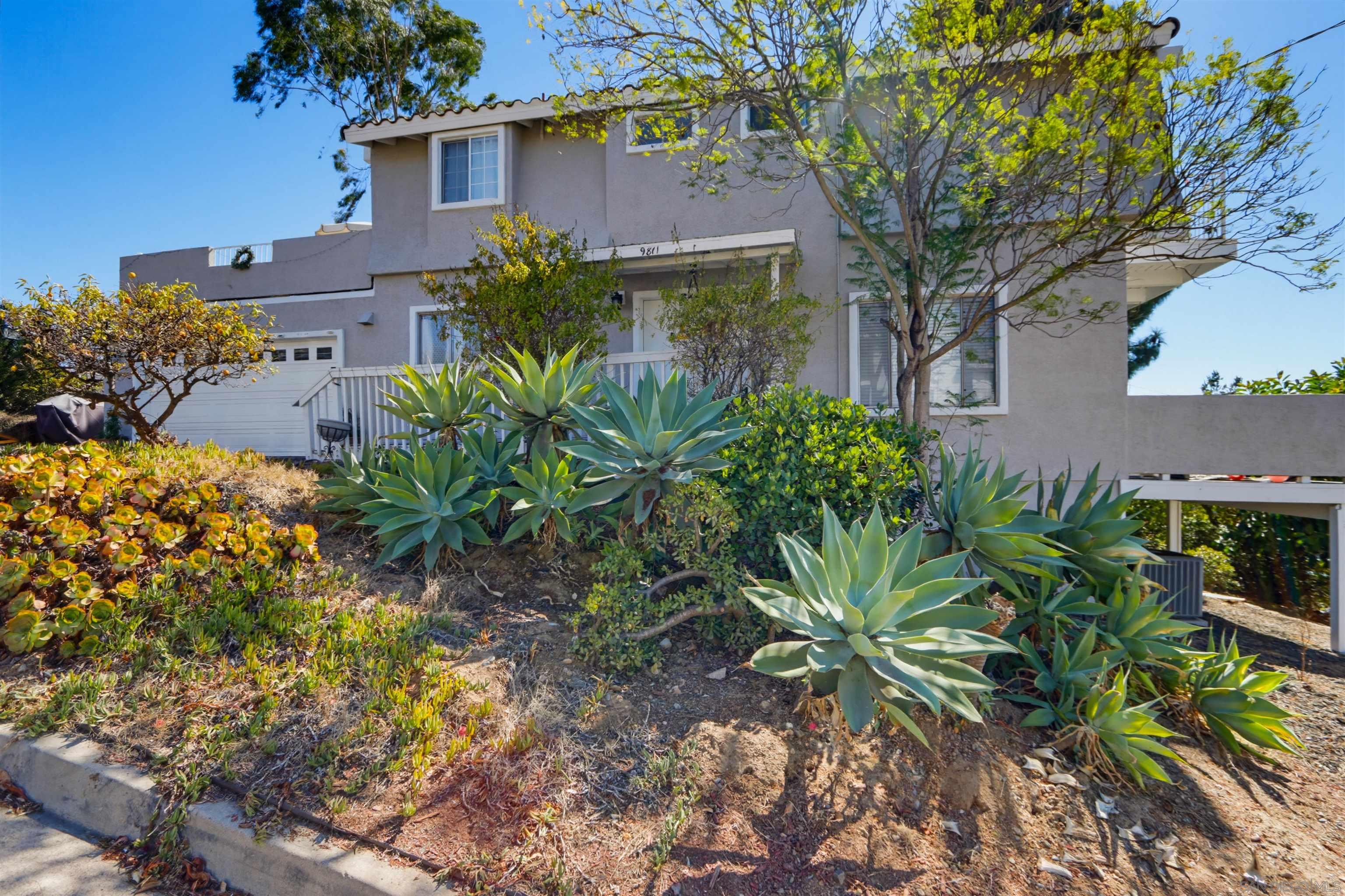 9811 Eucalyptus St, Spring Valley, CA 91977 — photo 2