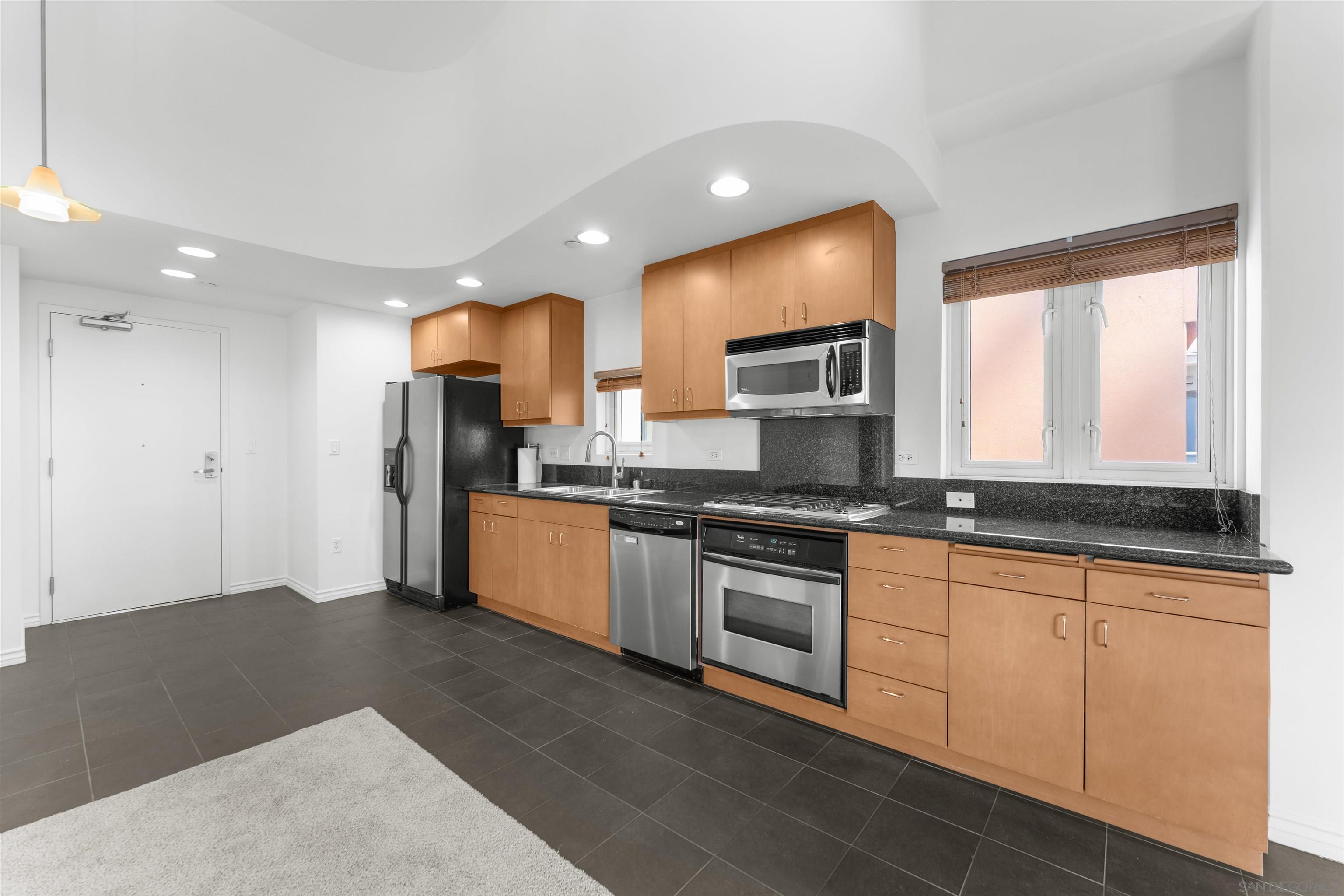 550 15th St Unit 801 — photo