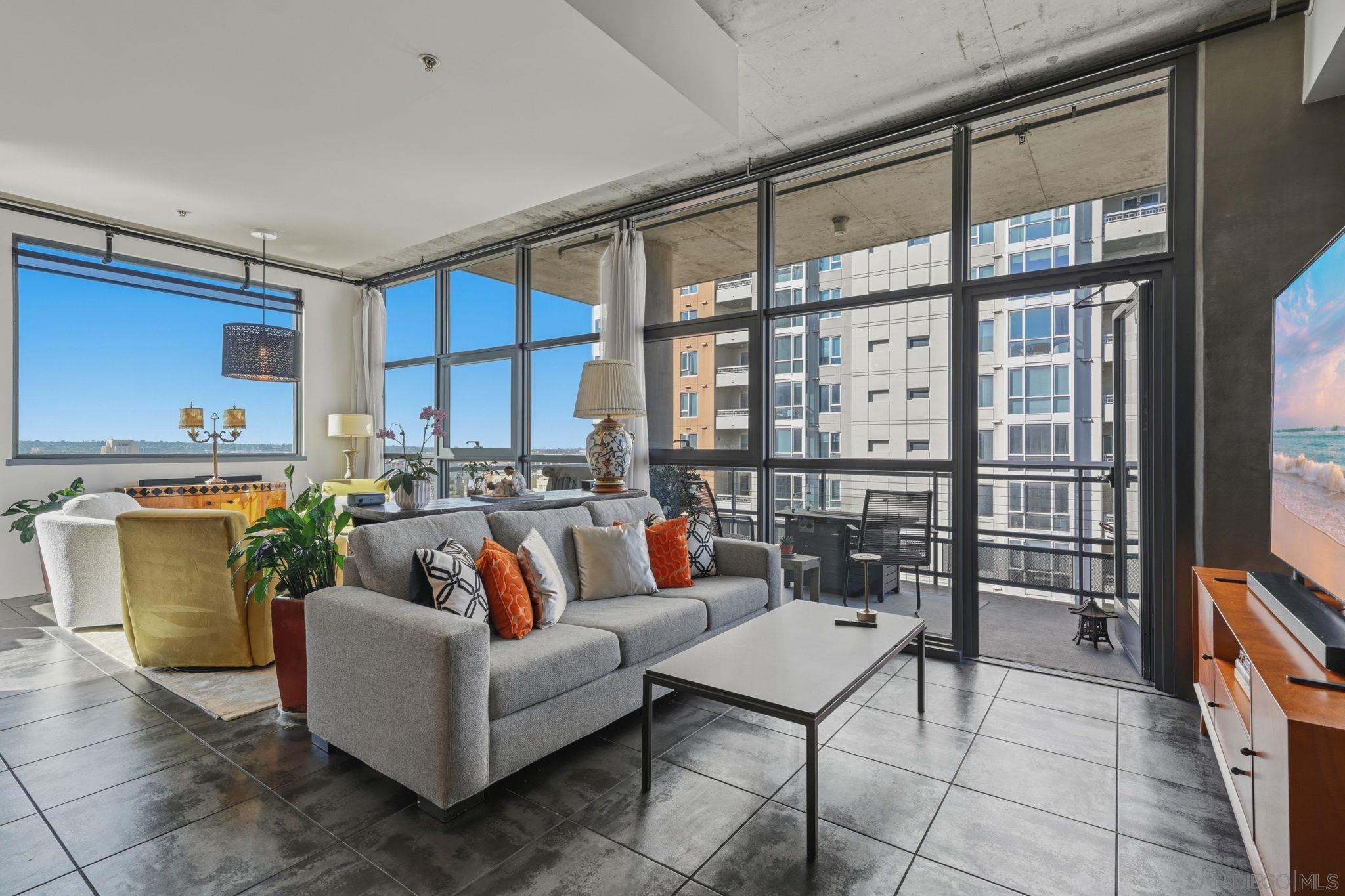 1494 Union St Unit 905 — photo