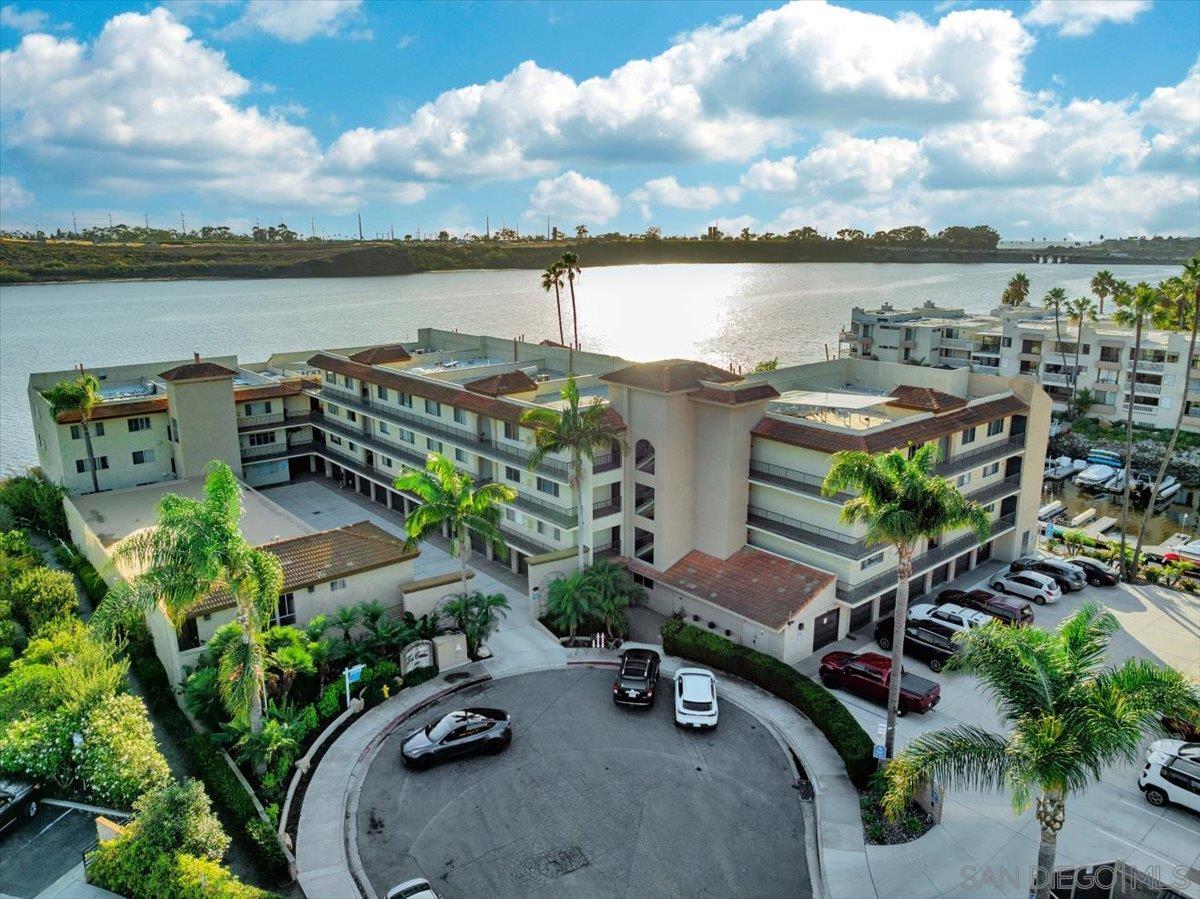 4747 Marina Unit 22 — photo