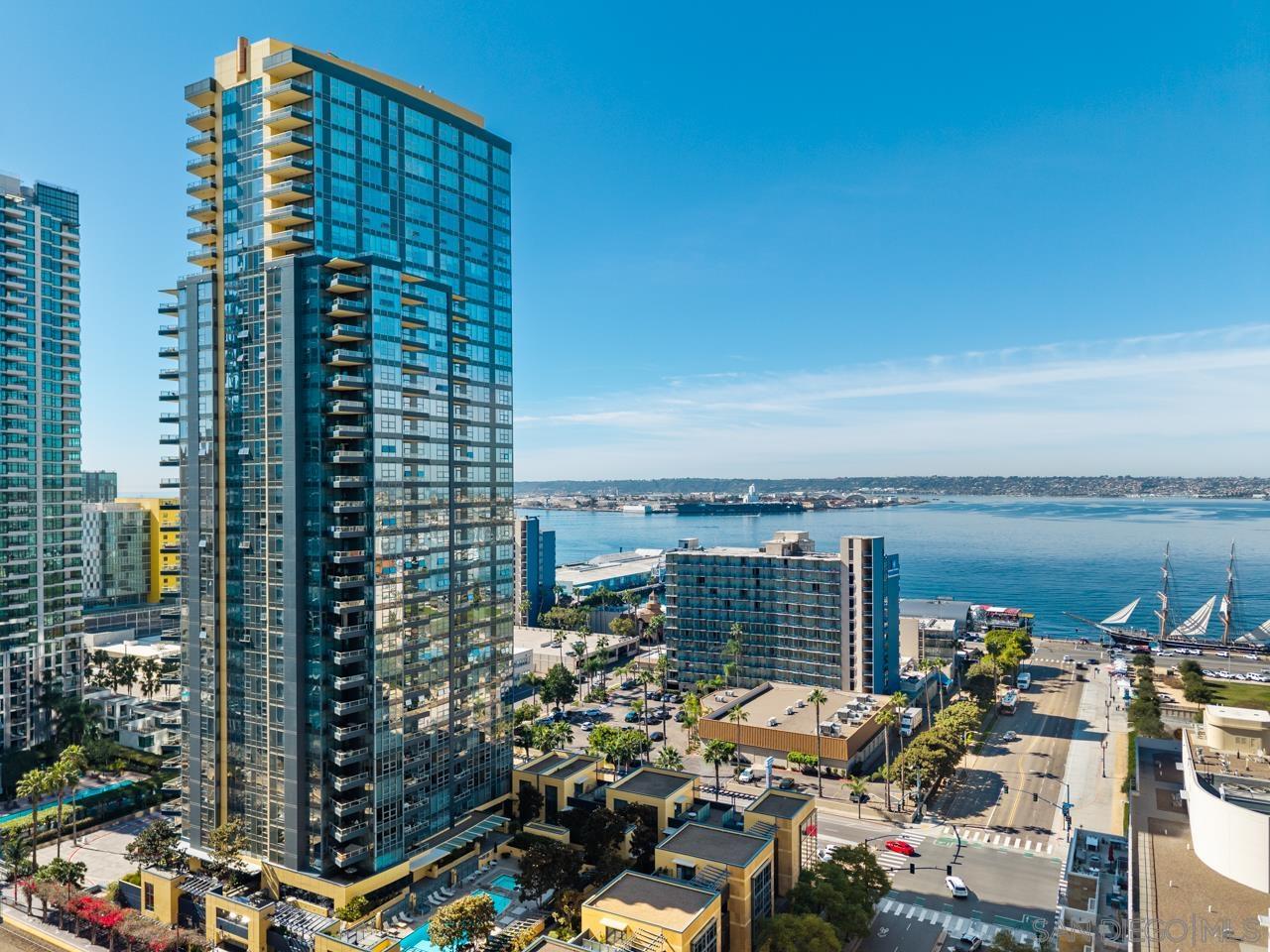 1325 Pacific Hwy Unit 706 — photo