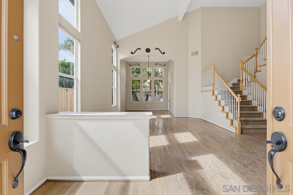 12742 Chandon — photo