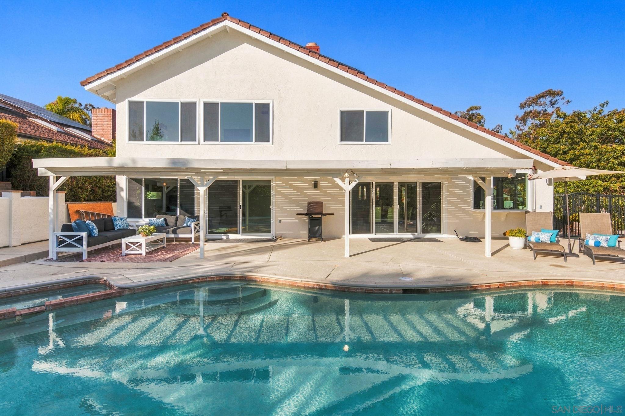 10615 Vista Valle Dr — photo