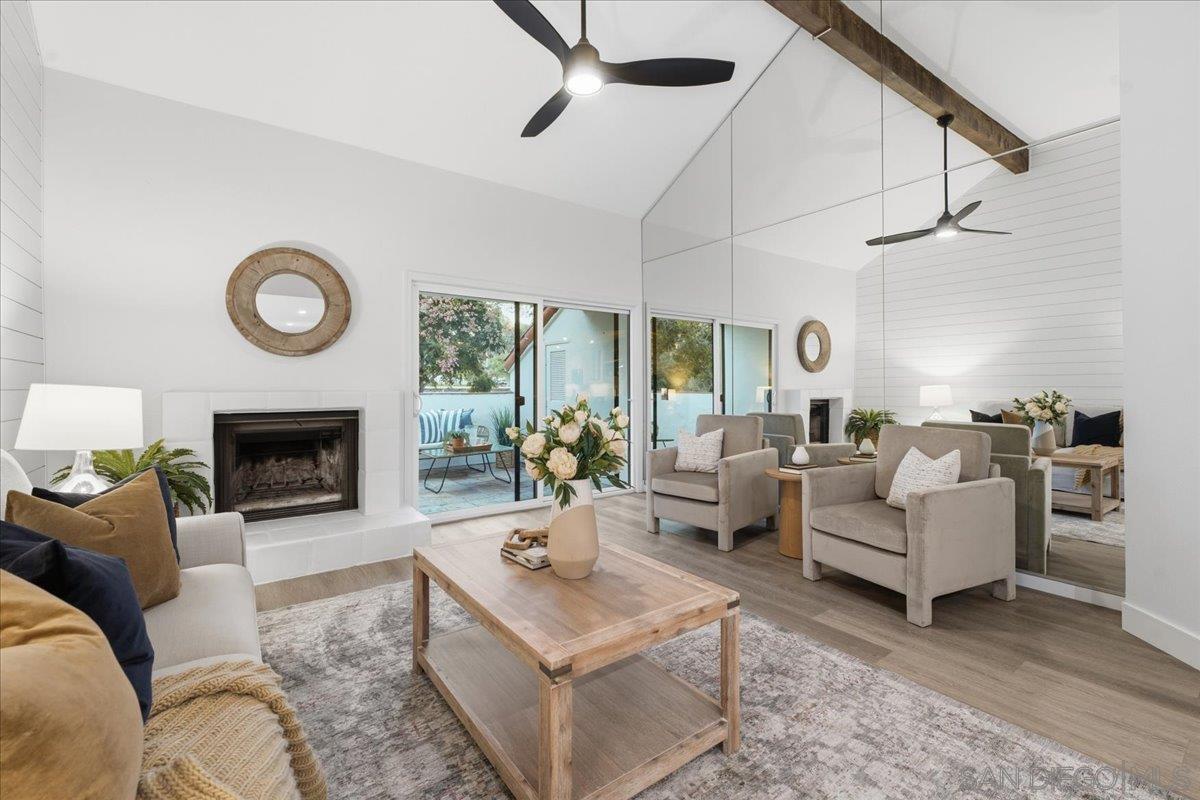 16110 Avenida Venusto Unit 5 — photo